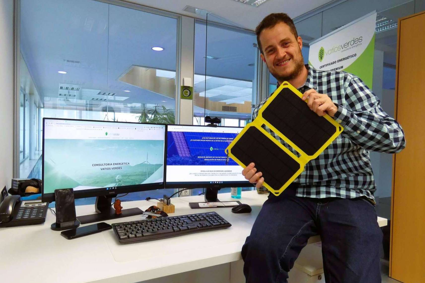 La importancia de confiar en los paneles fotovoltaicos para fomentar el autoconsumo, Vatios Verdes