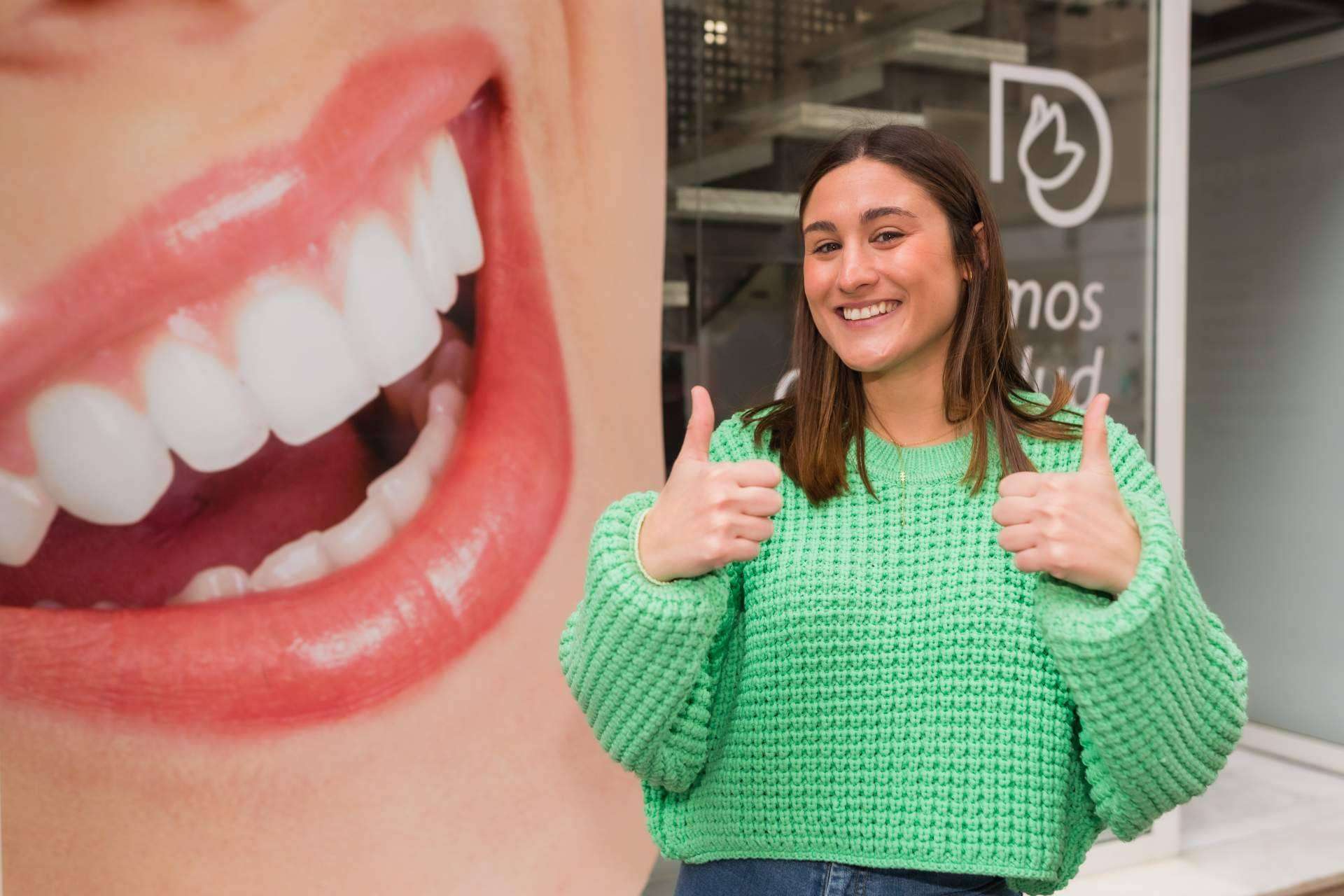 Someterse al procedimiento de implantes dentales en Dental Roca