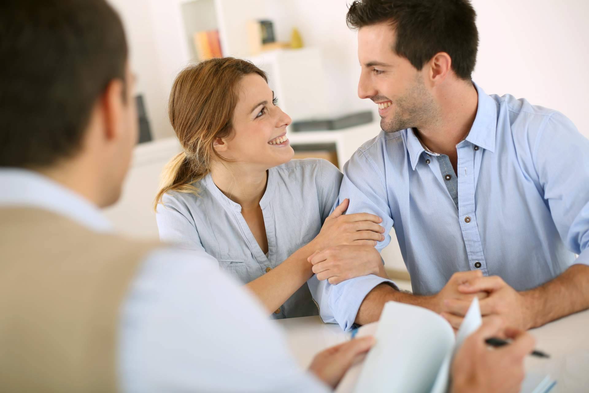 Helloteca expone las claves para negociar la hipoteca con el banco