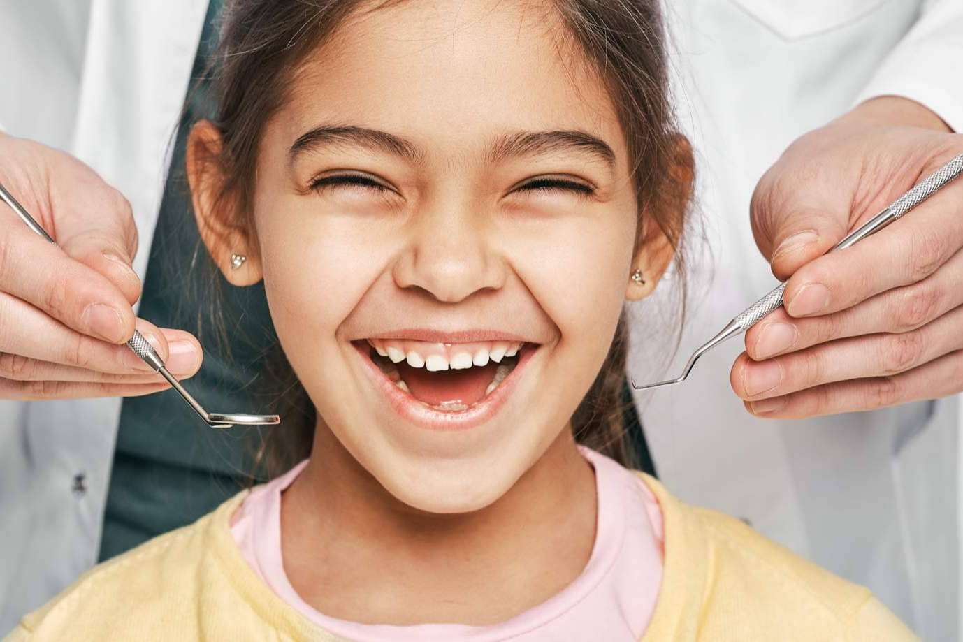 Someterse a tratamientos dentales para niños en Badalona con la Clínica Dental Rob