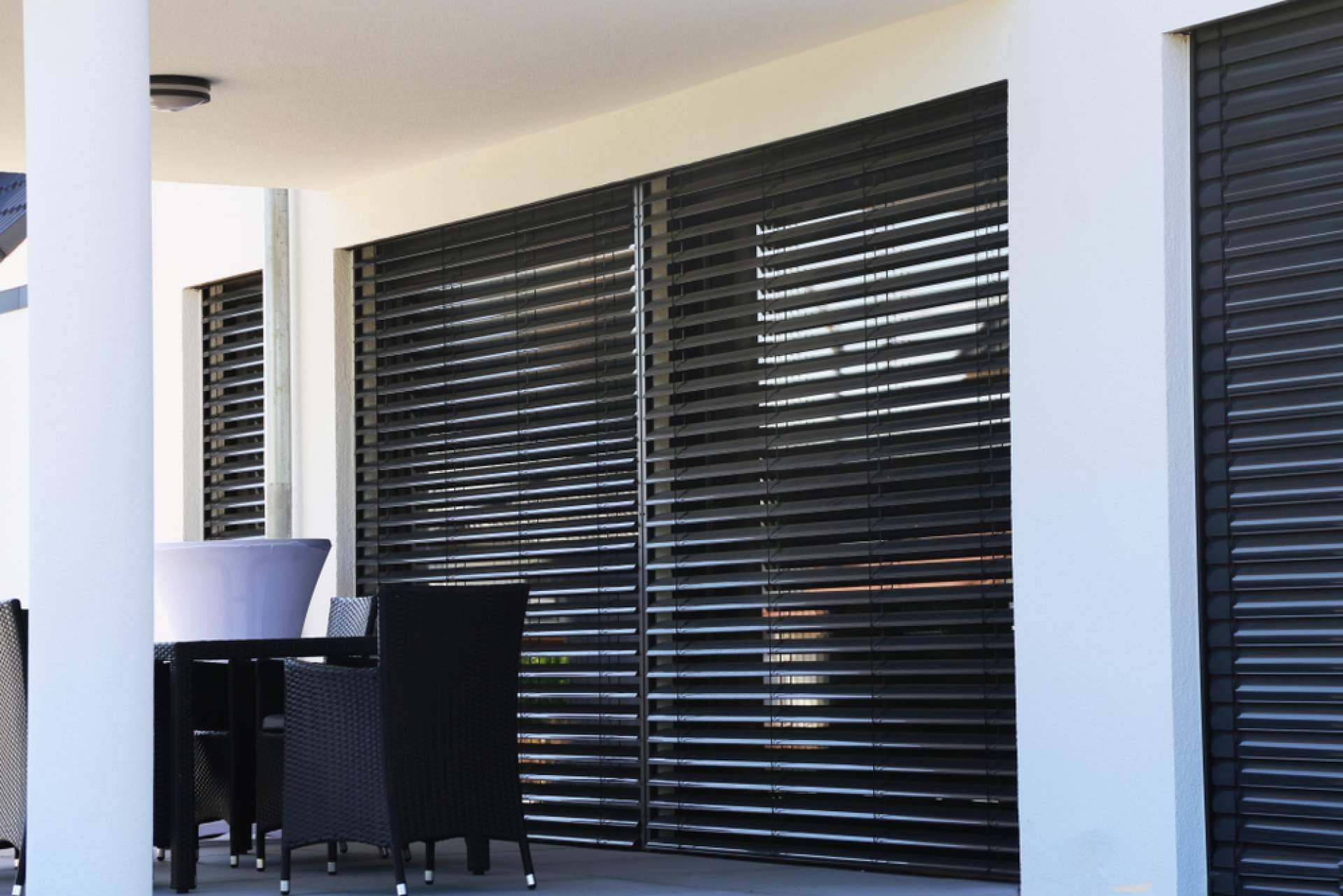 Luxury Poroject dispone de un amplio catálogo de cortinas venecianas para proteger el interior de los hogares