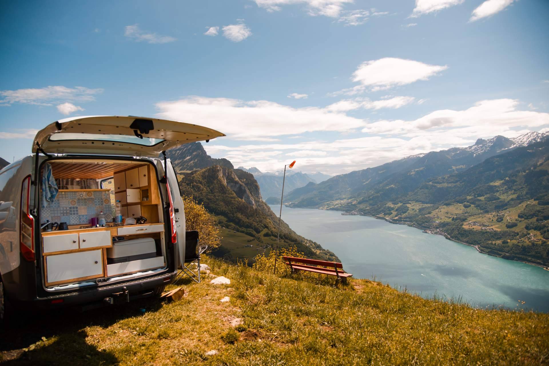 Instalar una claraboya camper, por Baie-Car