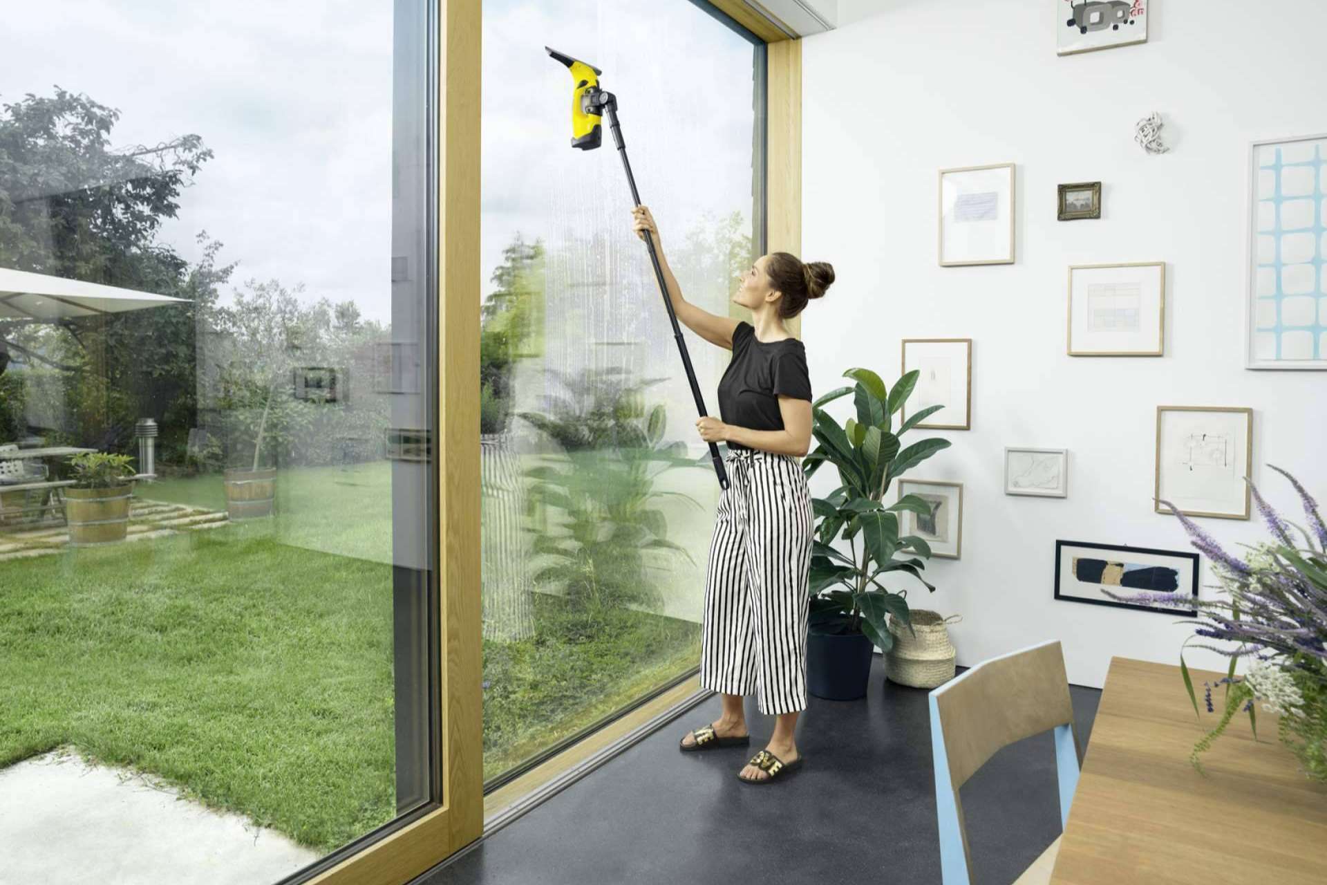 Conseguir una limpieza de ventanas y superficies lisas impecable