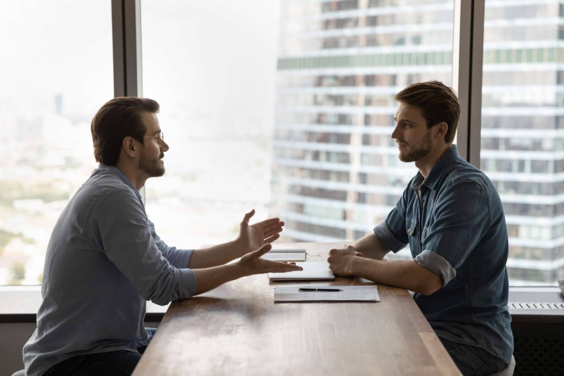 La importancia de contar con un experto que ofrezca soluciones financieras para una empresa