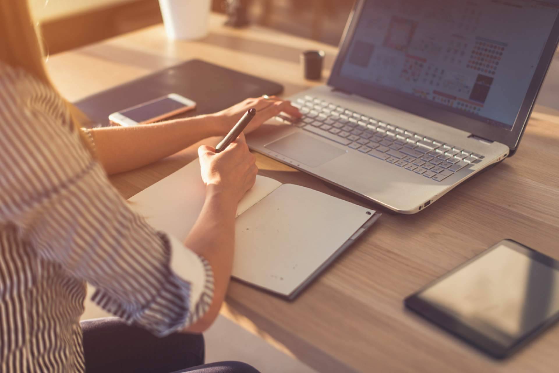 ¿Cuáles son los beneficios de formar parte de la plataforma online de Wordiix?