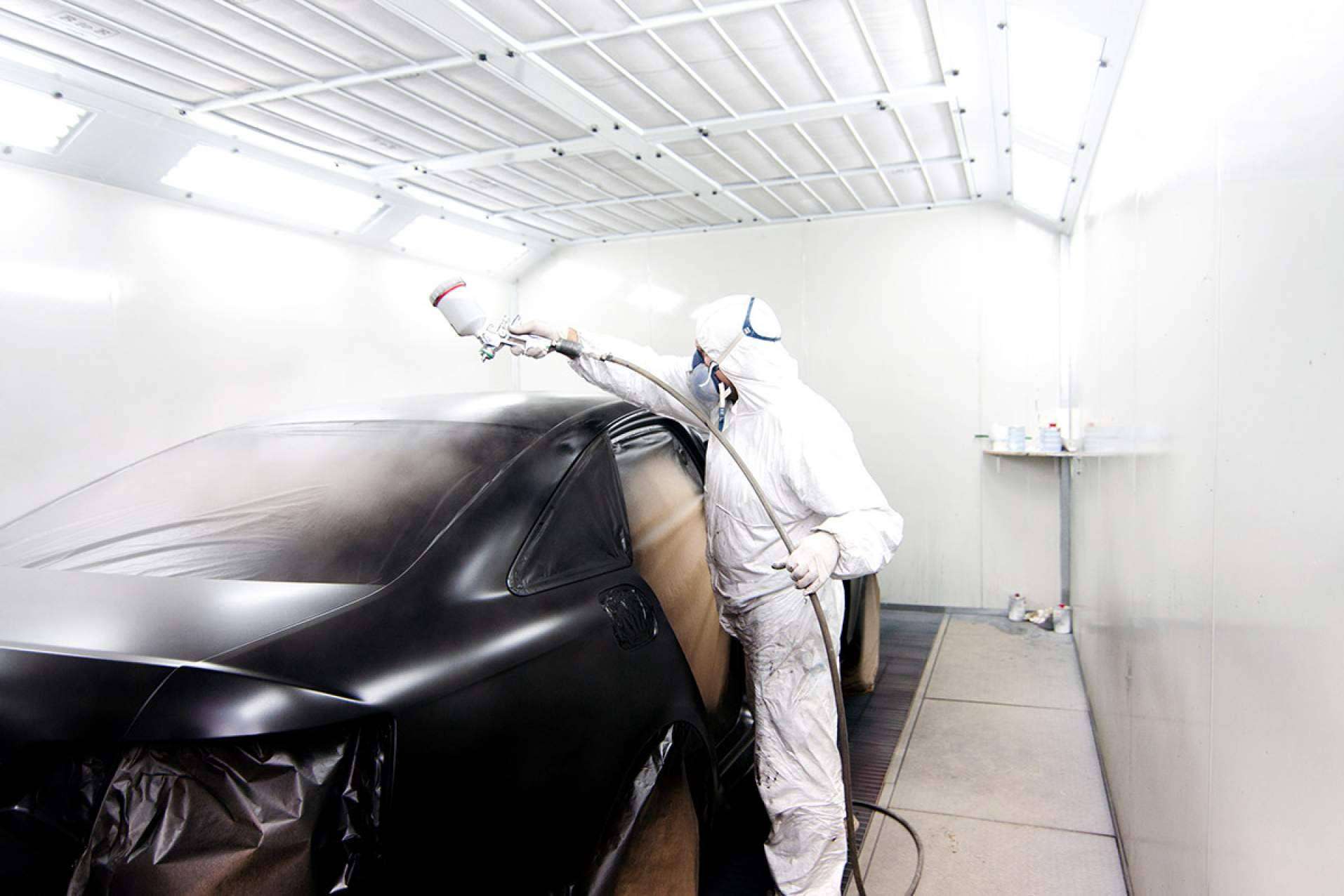 Tupinturaonline.com cuenta con los productos necesarios para pintar coches