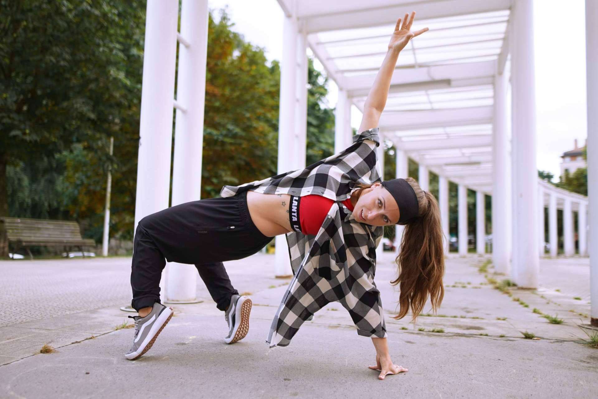 La última moda en estilos de baile de la mano de la escuela de danza DENA BILBAO