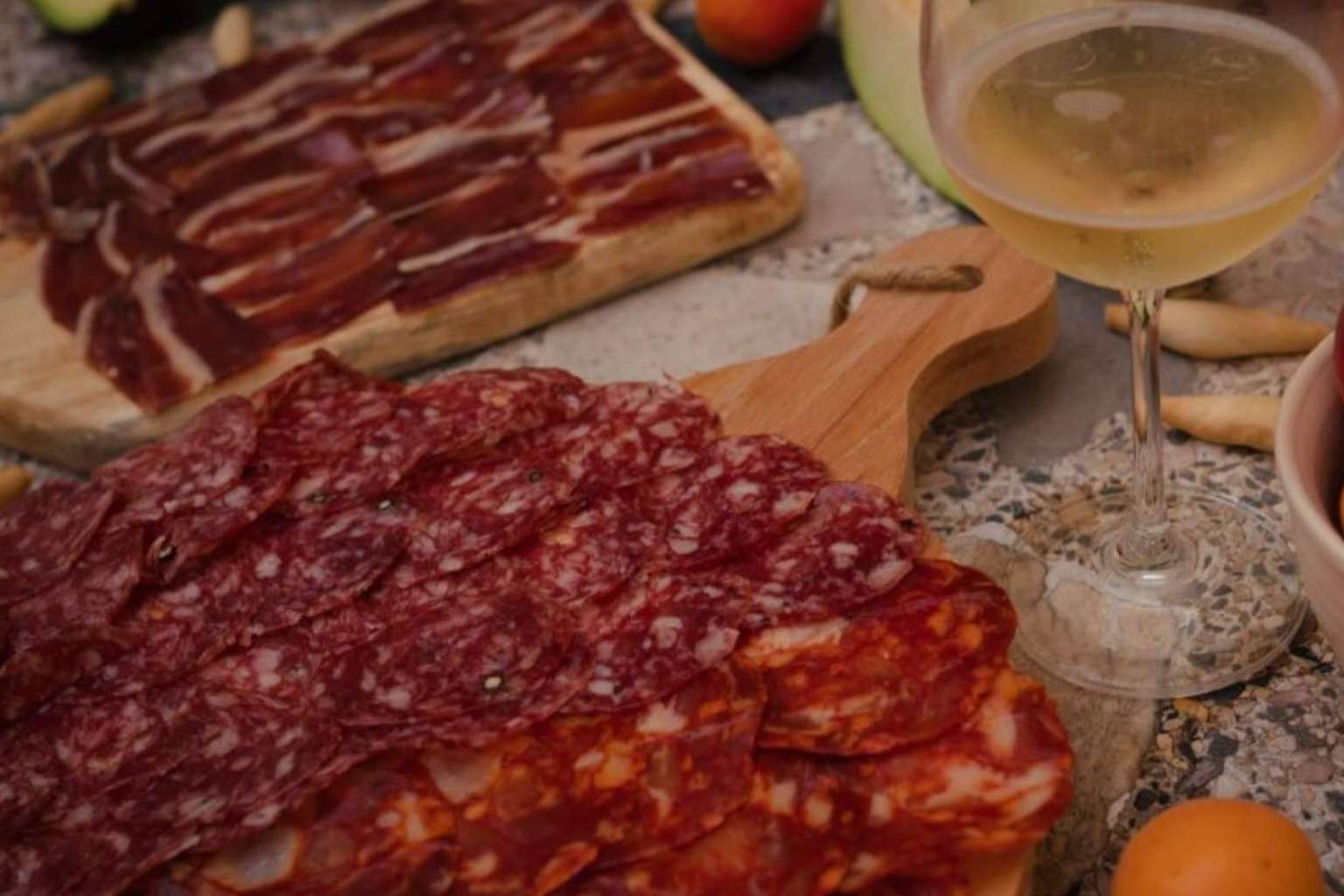 Celebraciones de verano con el jamón de Enrique Tomás