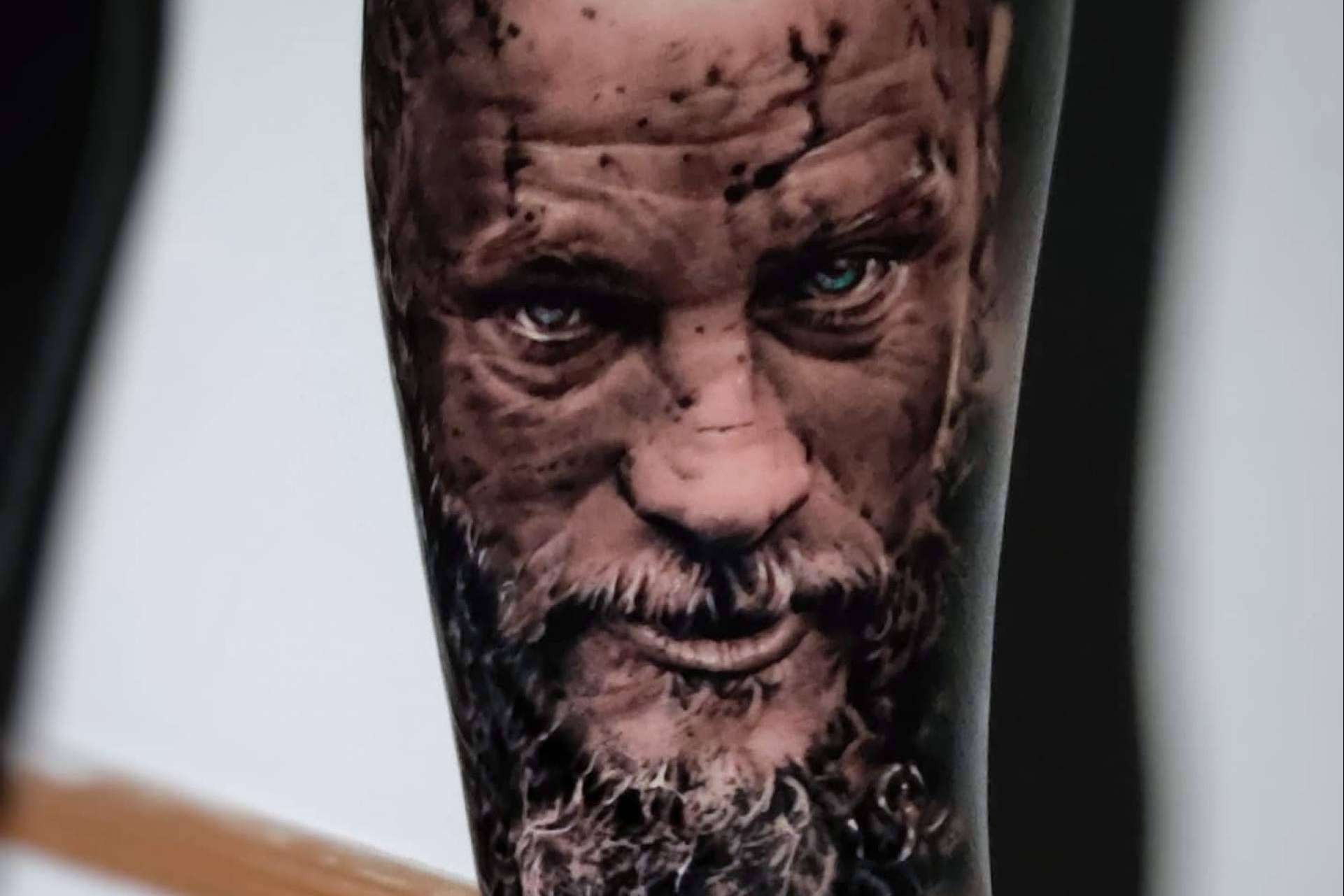El estilo realista en los tatuajes de moda, por Jose Piñeiro Corvo