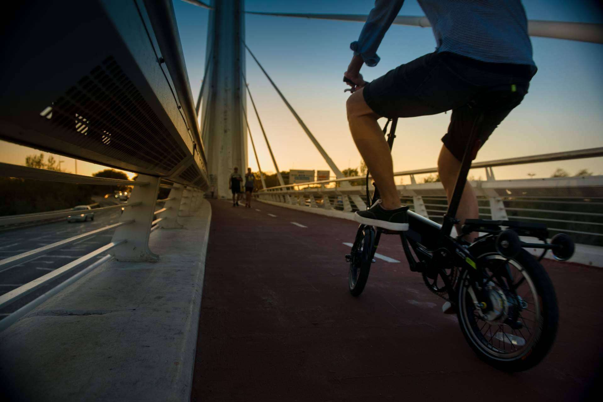 Urbing lanza un nuevo servicio de renting de bicicletas eléctricas y patinetes eléctricos