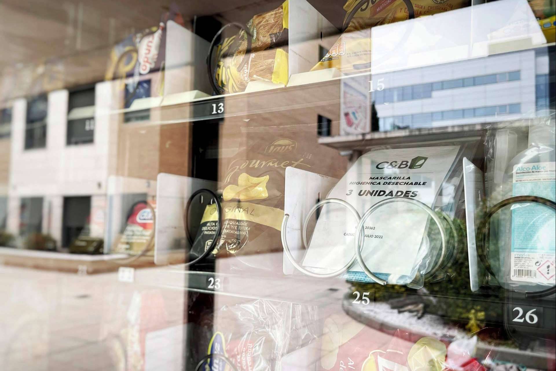 Las máquinas vending son un servicio 24 horas ideal para hoteles y casas rurales, por C&B Señor