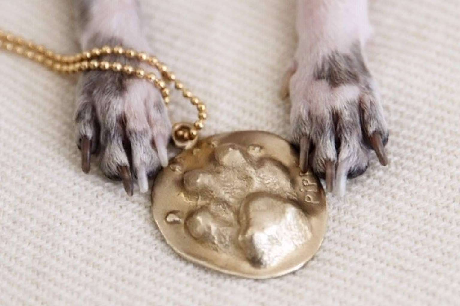 Diseño de joyas personalizadas para los amantes de las mascotas, de la mano de Dejando Huella Joyas
