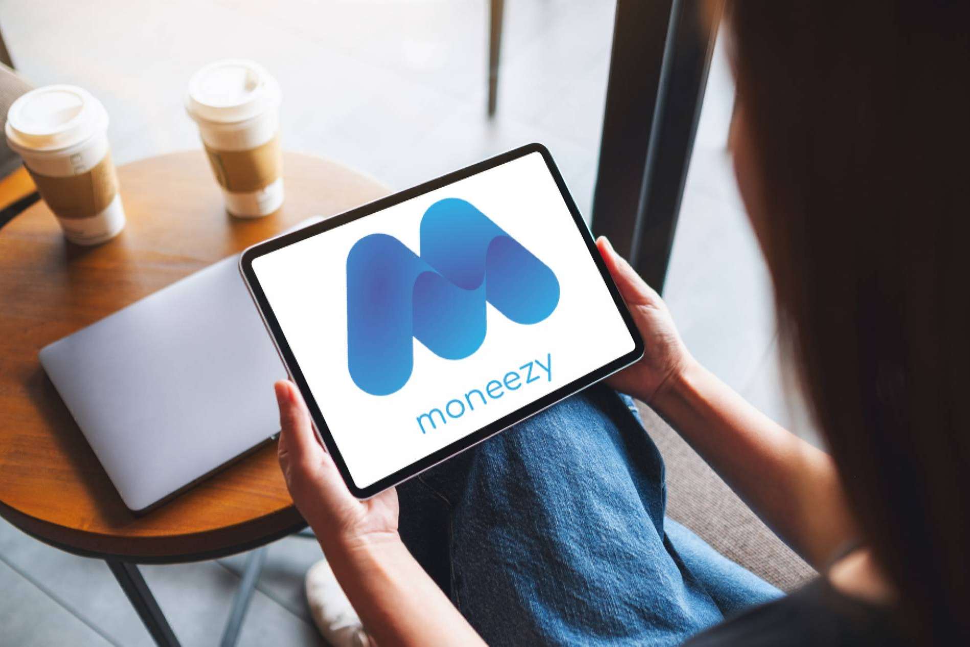 Moneezy compara productos financieros al instante