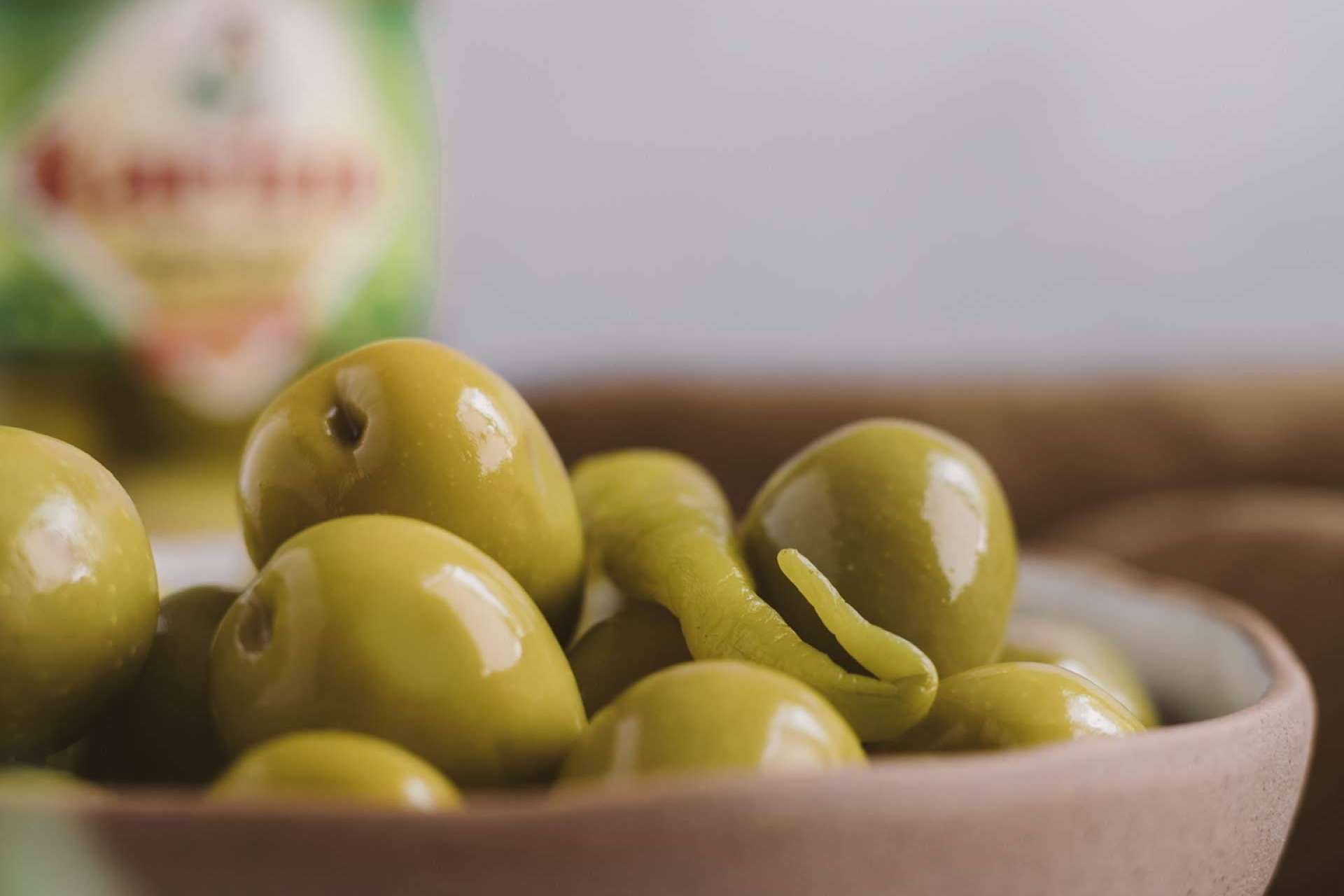Karina y los beneficios del consumo de aceitunas con anchoas