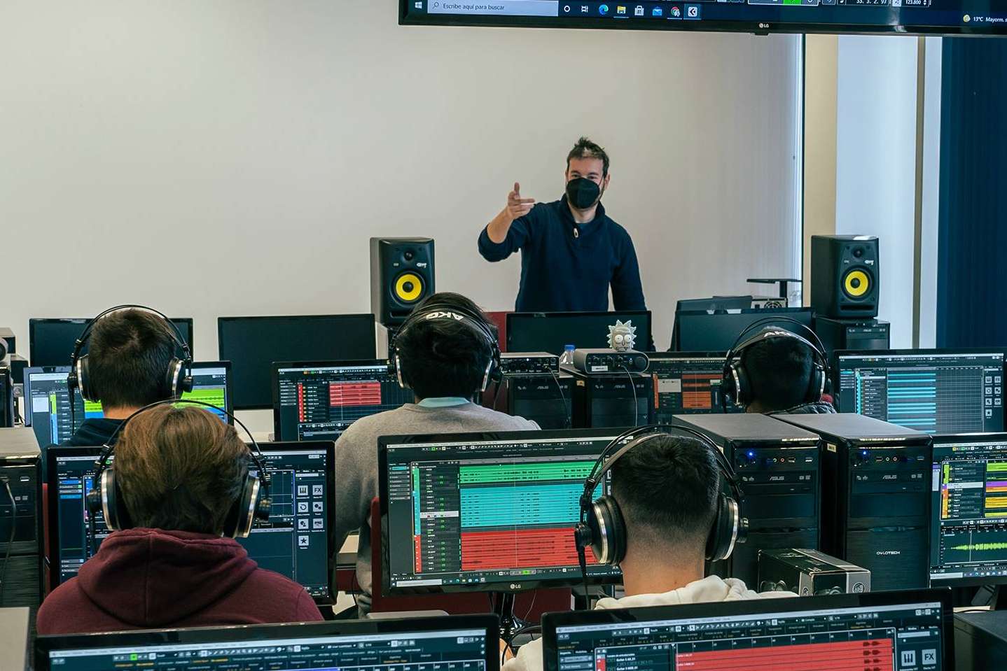 ESI Murcia ofrece la oportunidad de vivir una experiencia educativa innovadora