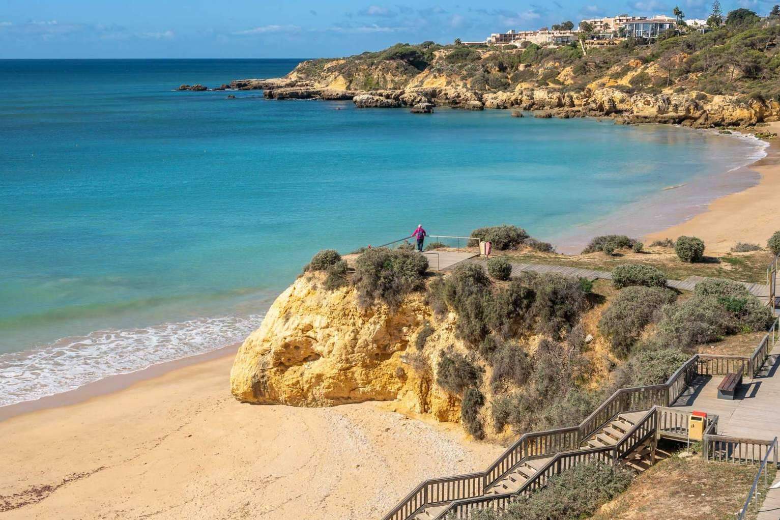 El equipo de ISholidays.com garantiza los mejores destinos para las vacaciones