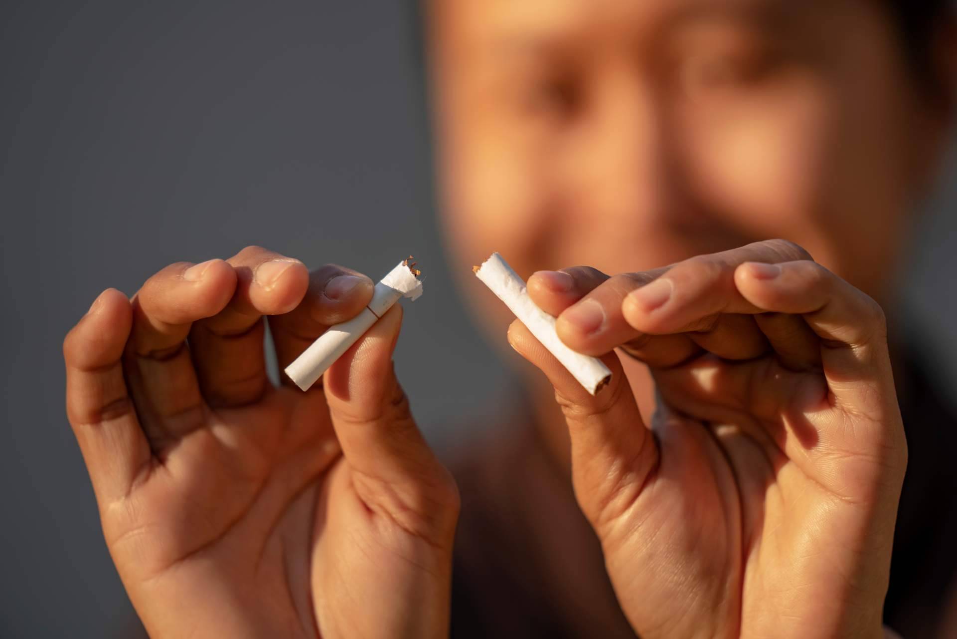 A la venta el libro Libre de Tabaco 2 edición, un programa con el que más de 8.000 fumadores han conseguido dejar de fumar