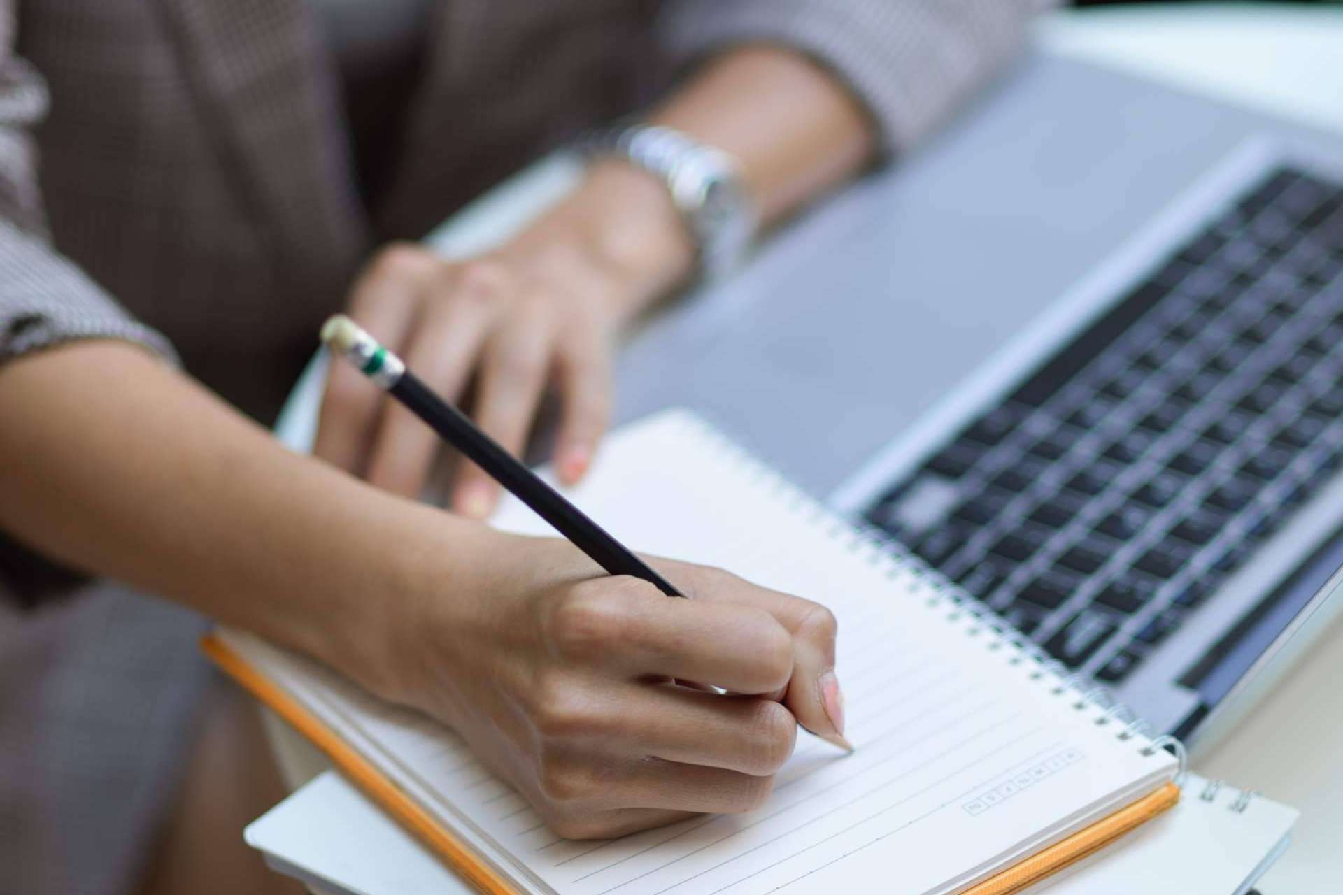 Hacer TFG, una ayuda con el trabajo fin de grado