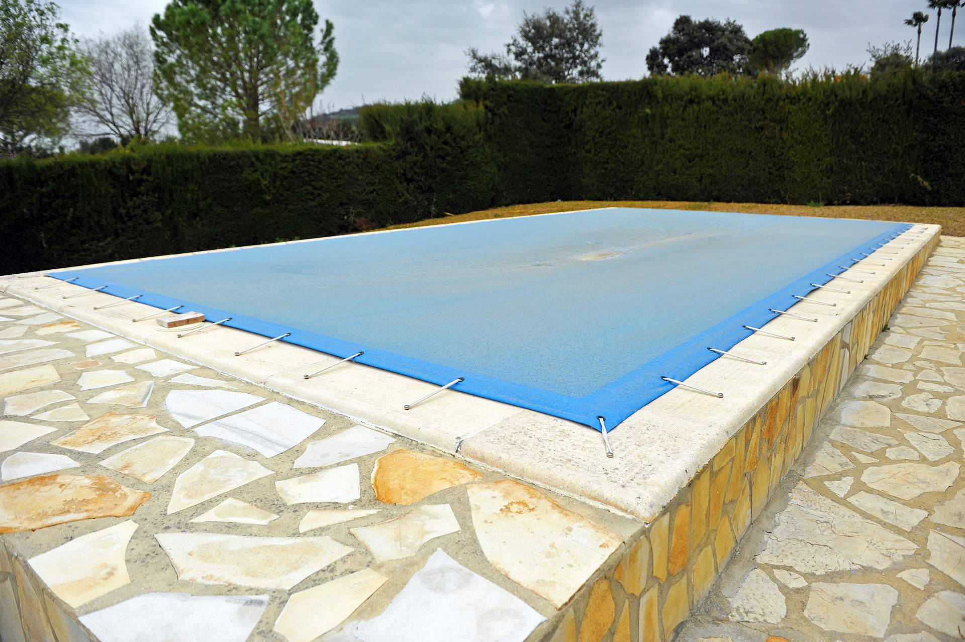 ¿Cuáles son las ventajas de contar con un cobertor de invierno para piscinas?, con International Cover Pool