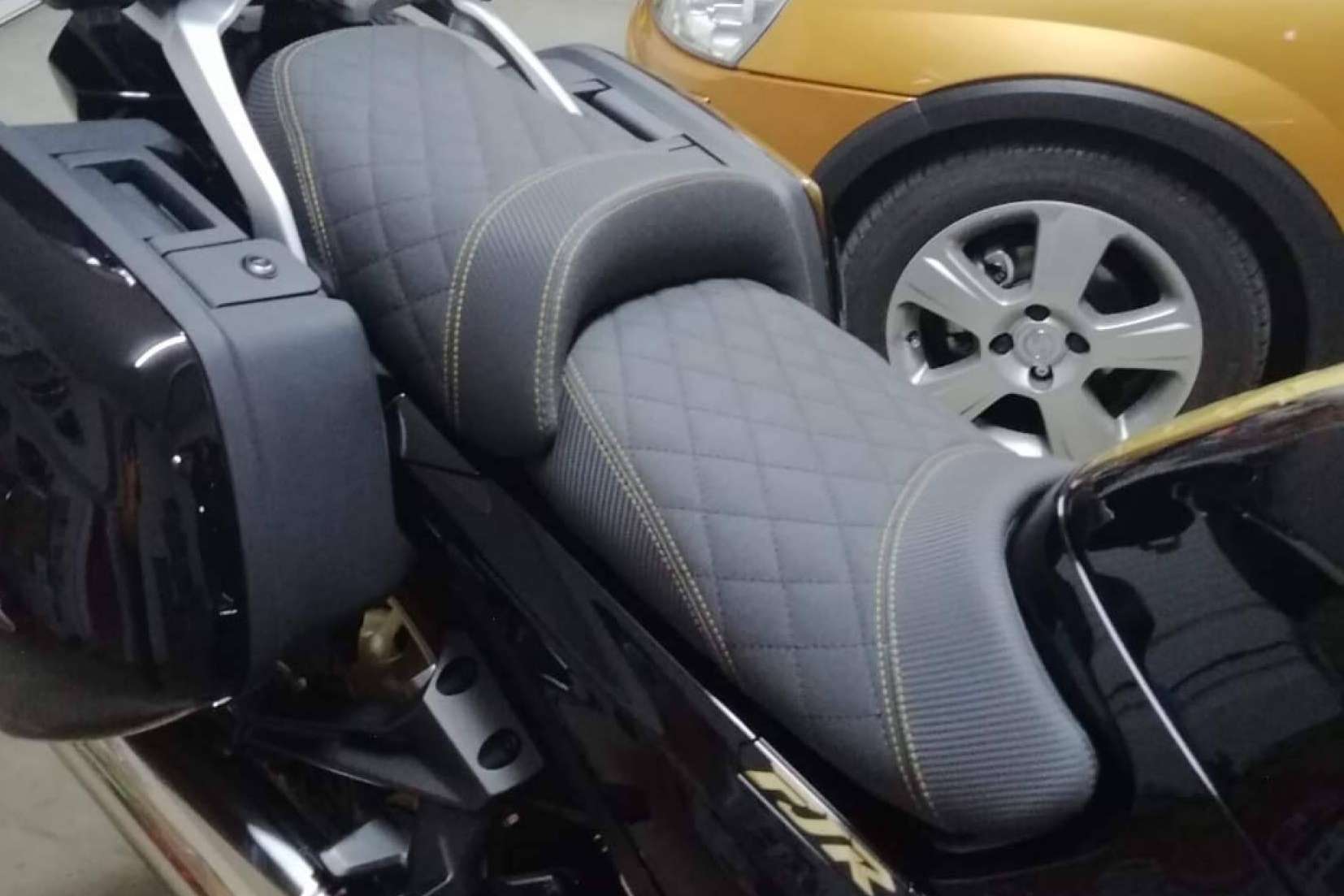 JM-FUNDAS y su servicio de tapizado asiento de moto online