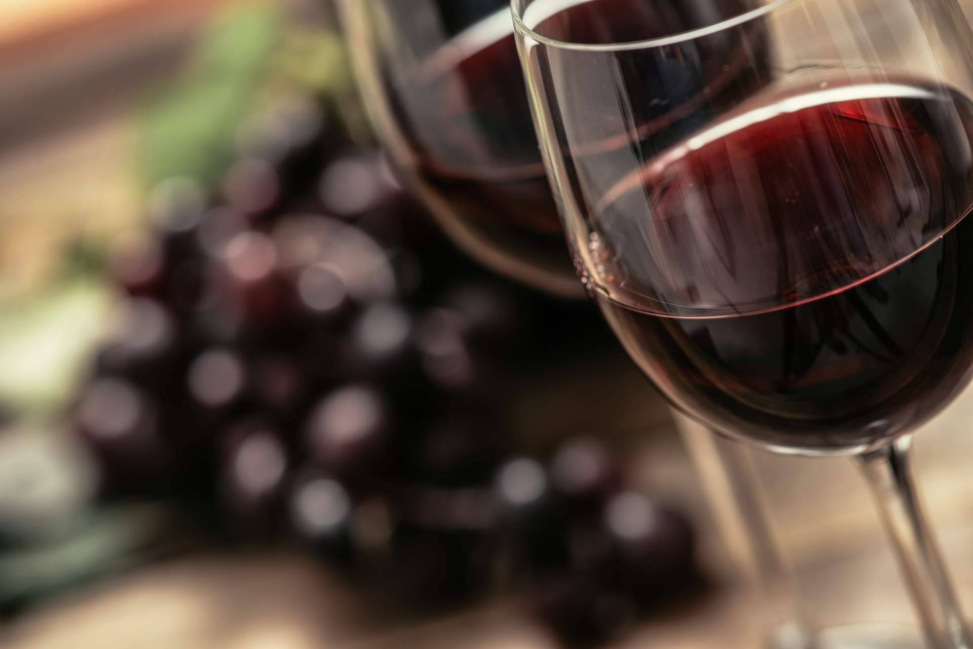 Los distintos factores que influyen en el precio del vino tinto de Vinoenbox.com