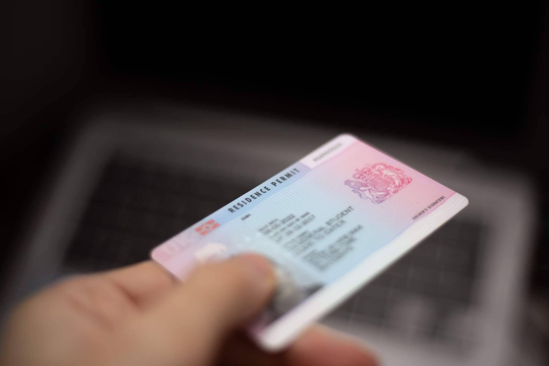Los requisitos para adquirir la residencia en España, por Europa Legal