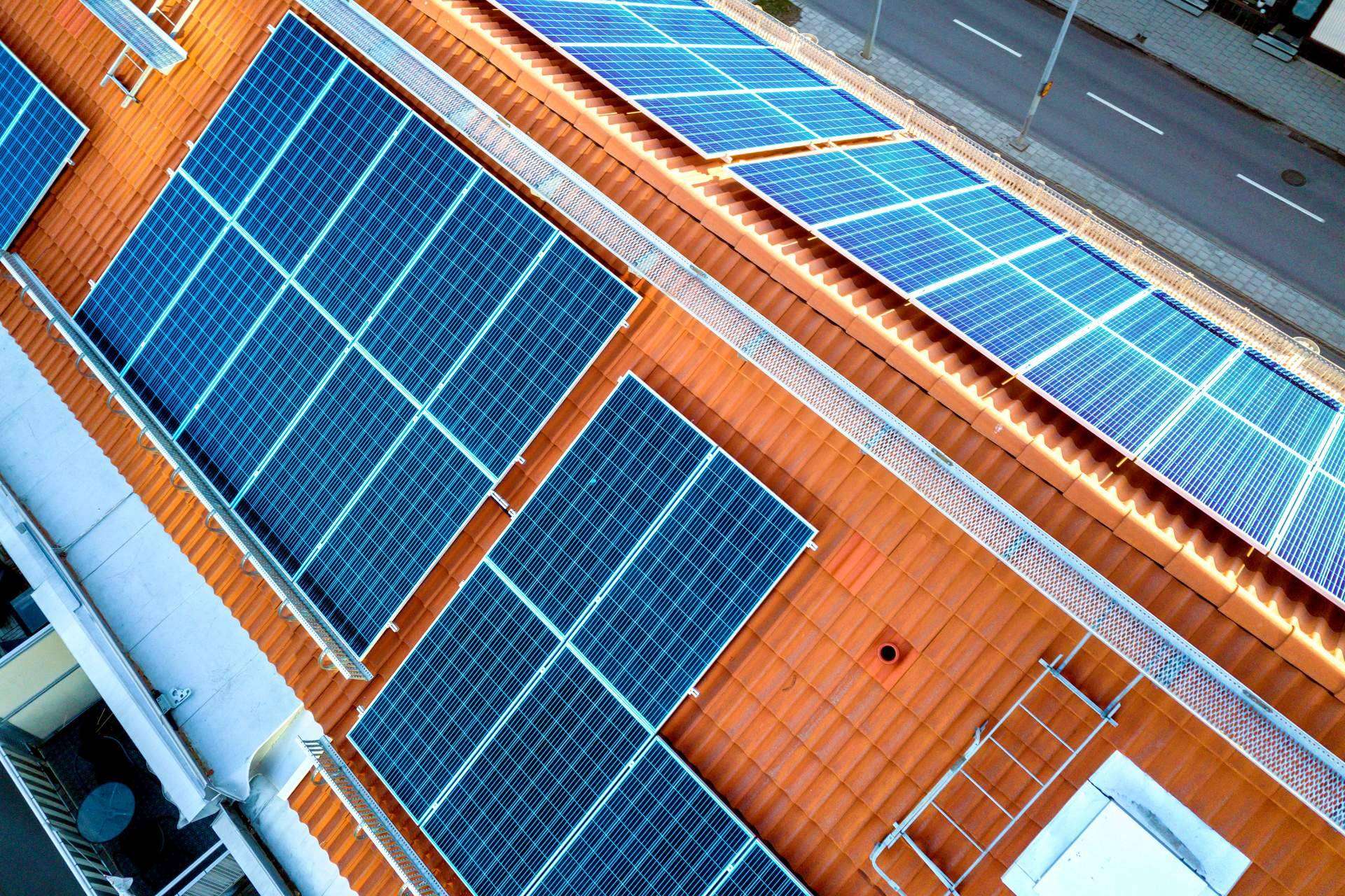 ¿Cuáles son las mejores placas solares?, por Solarinstala