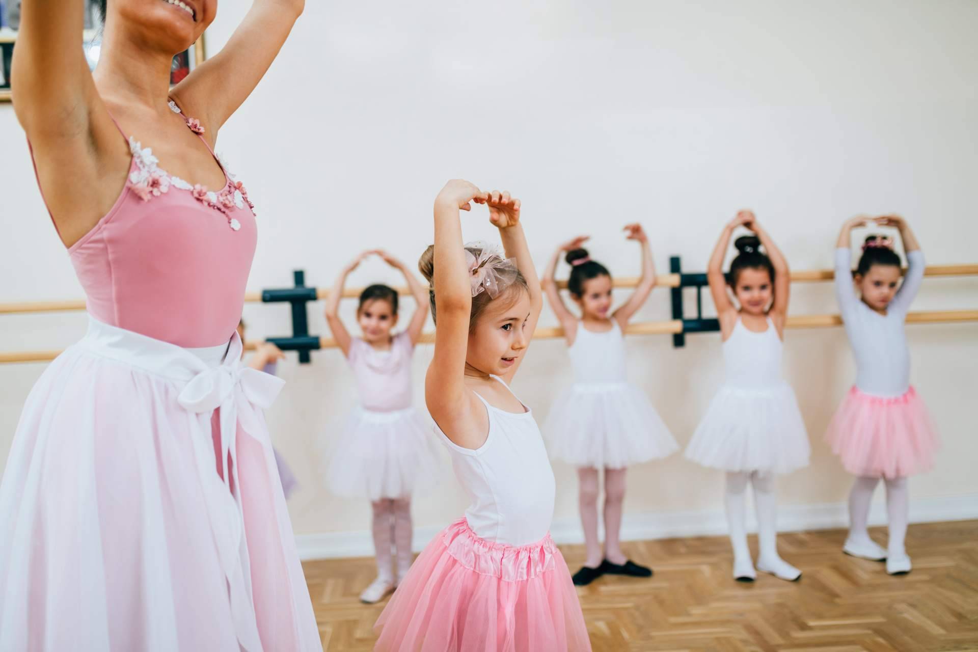 Clases de ballet y yoga para niños en The Garden