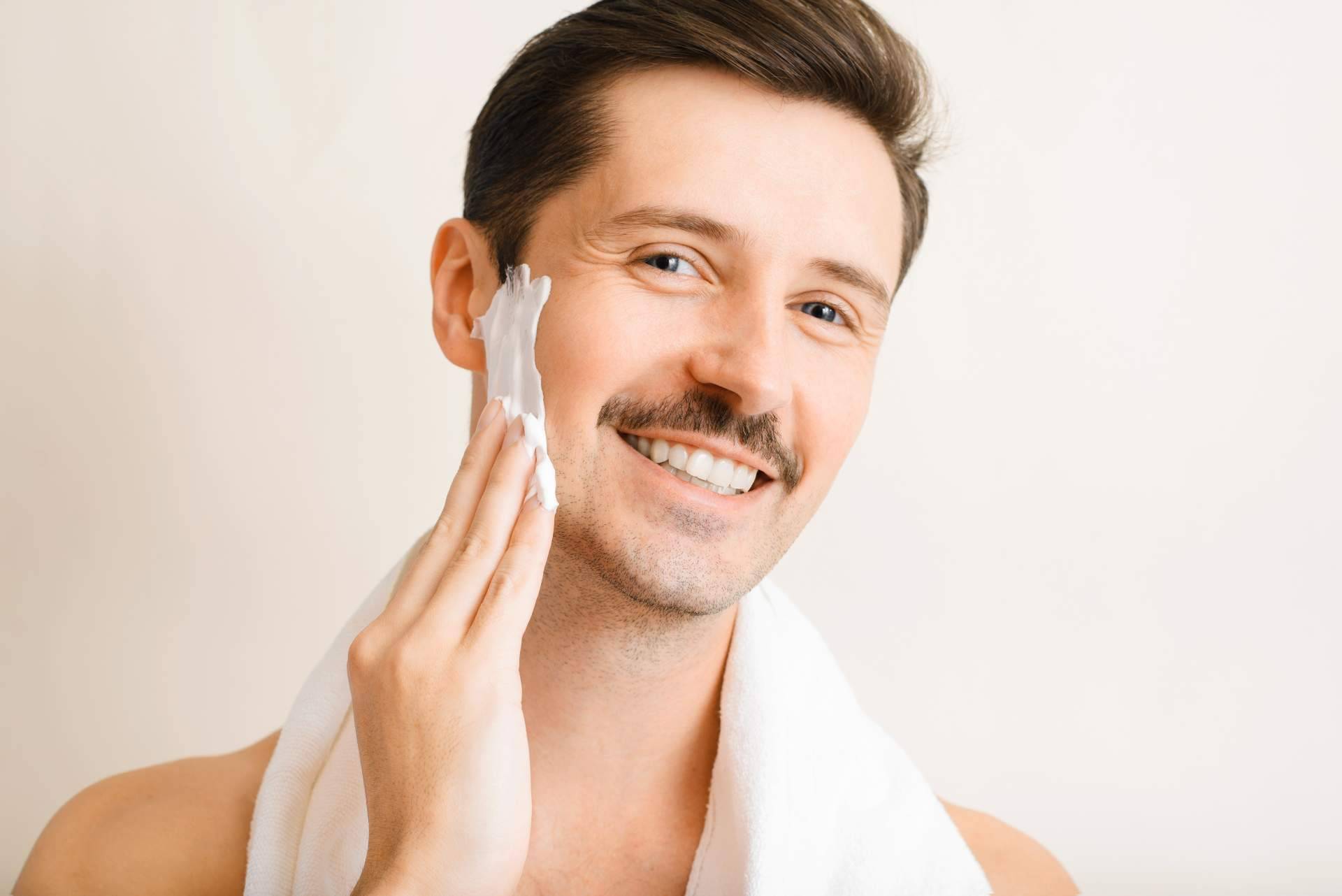 La cosmética masculina de Farmasky y el movimiento Movember