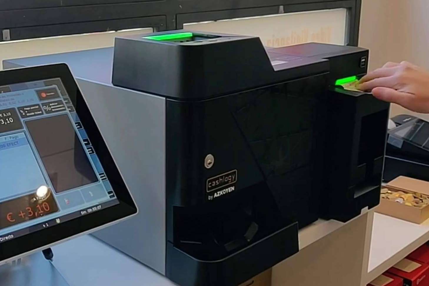 Cashlogy, la máquina para el cobro de dinero en efectivo