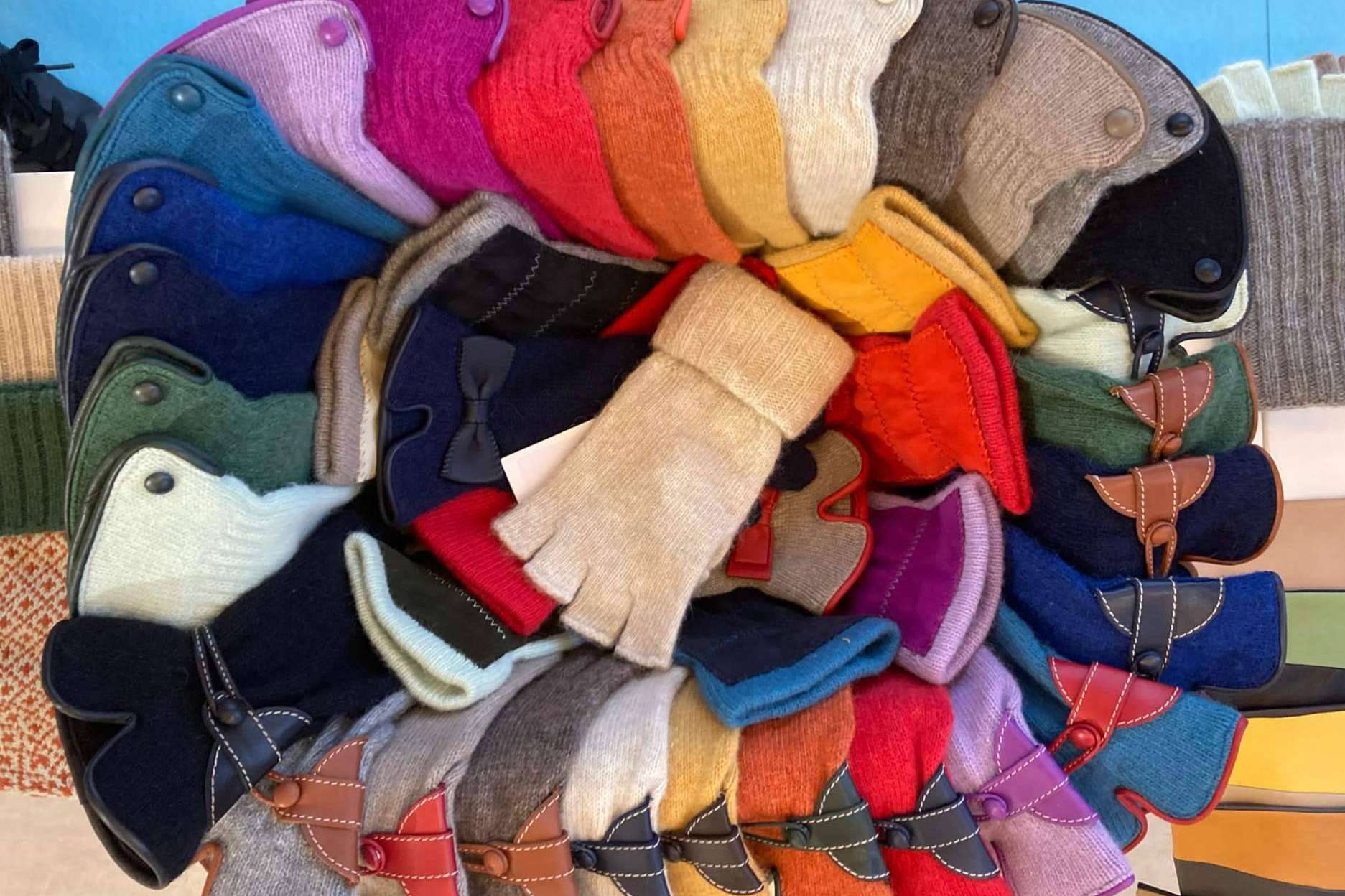 La marca Santacana dispone de nuevos guantes de lana reciclada