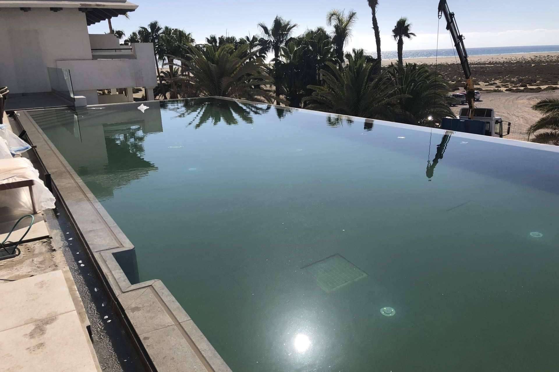 El modo de tratar la estanqueidad de piscinas y depósitos de agua potable, por ClauniCanarias