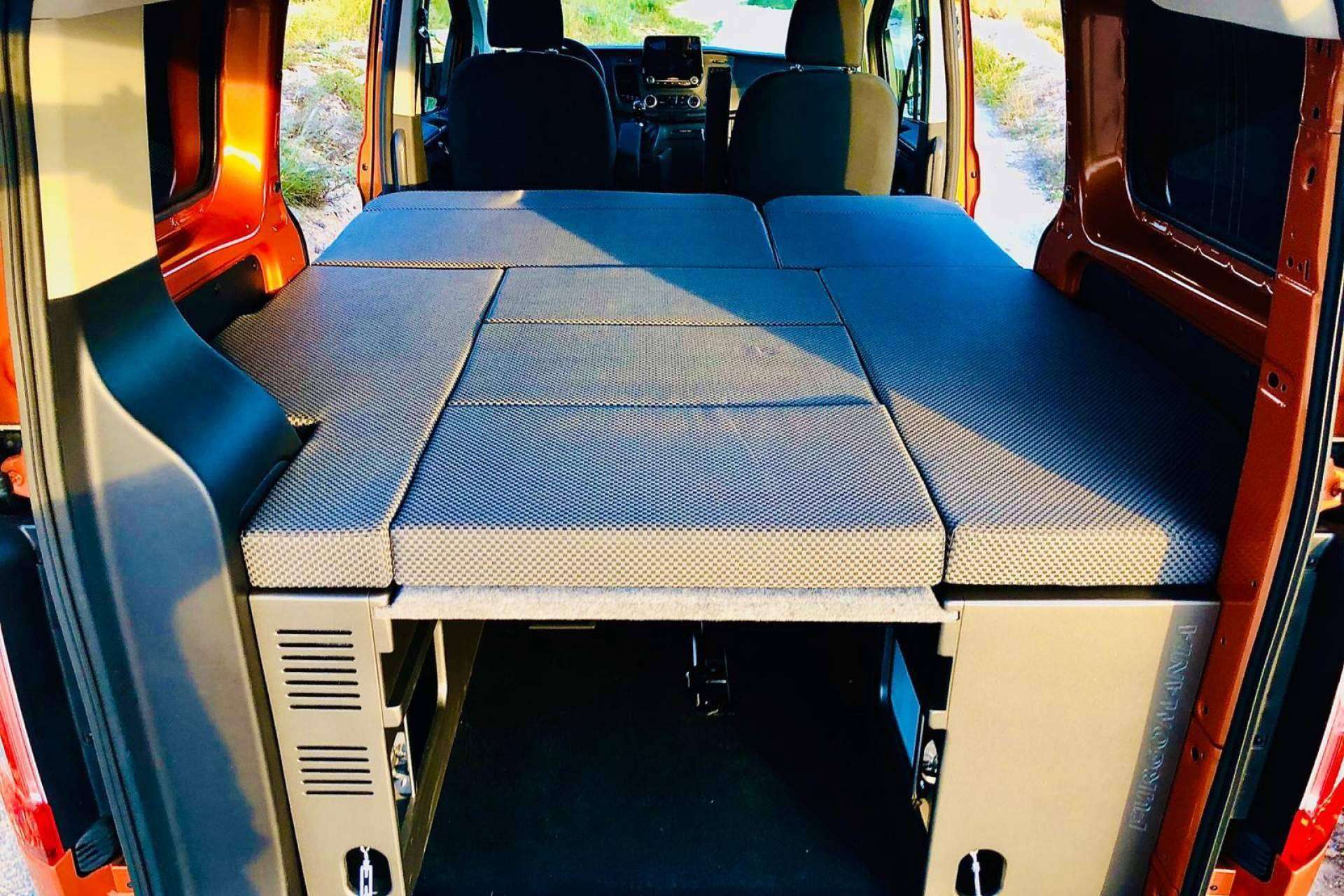 Adquirir muebles para furgonetas camper con Furgomania