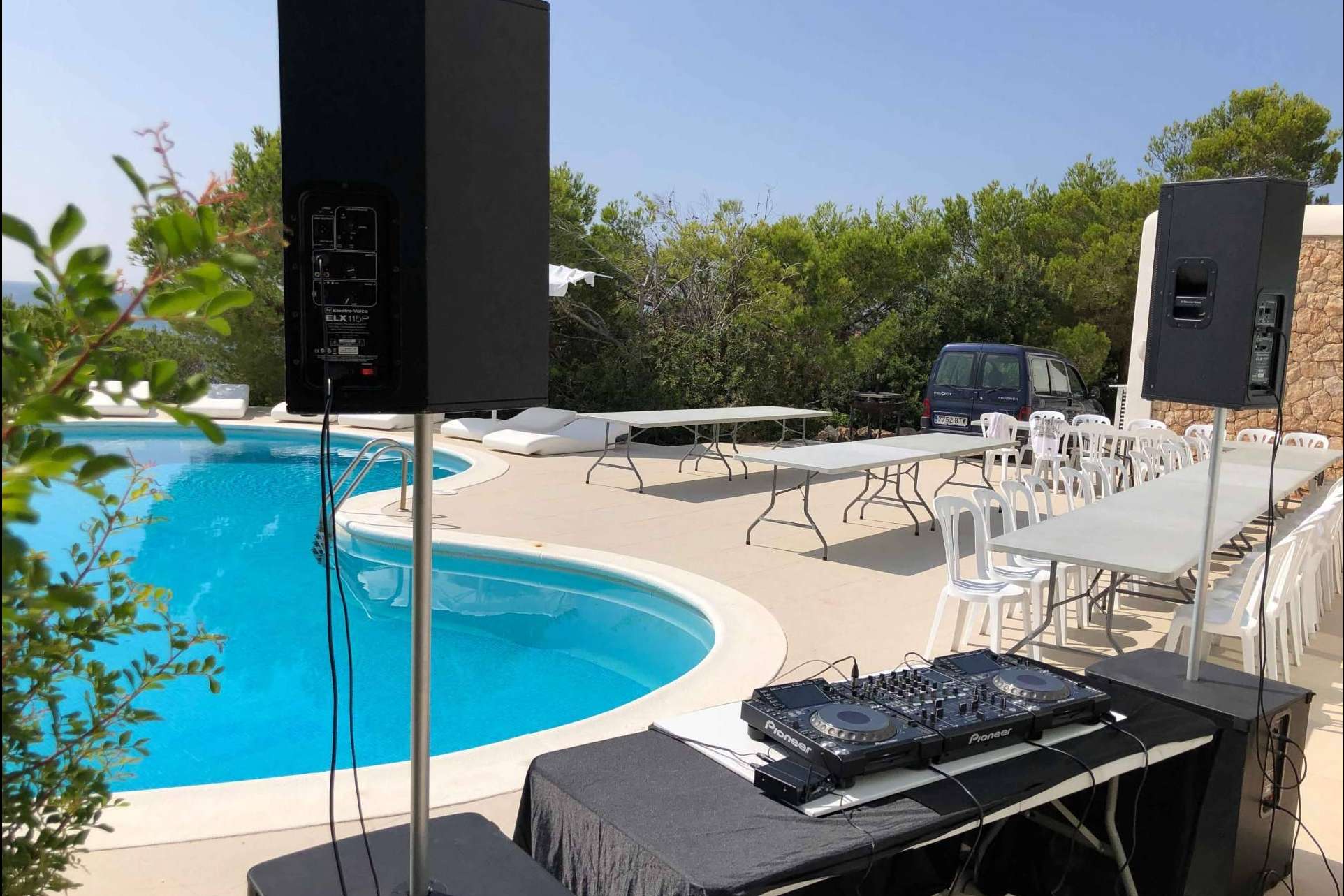 Alquilar Sonido ayuda a elegir un buen equipo de sonido para eventos corporativos o bodas