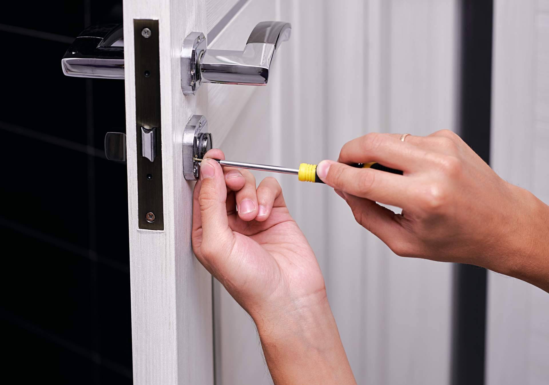 Servicios de cerrajería de calidad en Barcelona disponibles las 24 horas del día, con Casellas Cerrajeros 24H