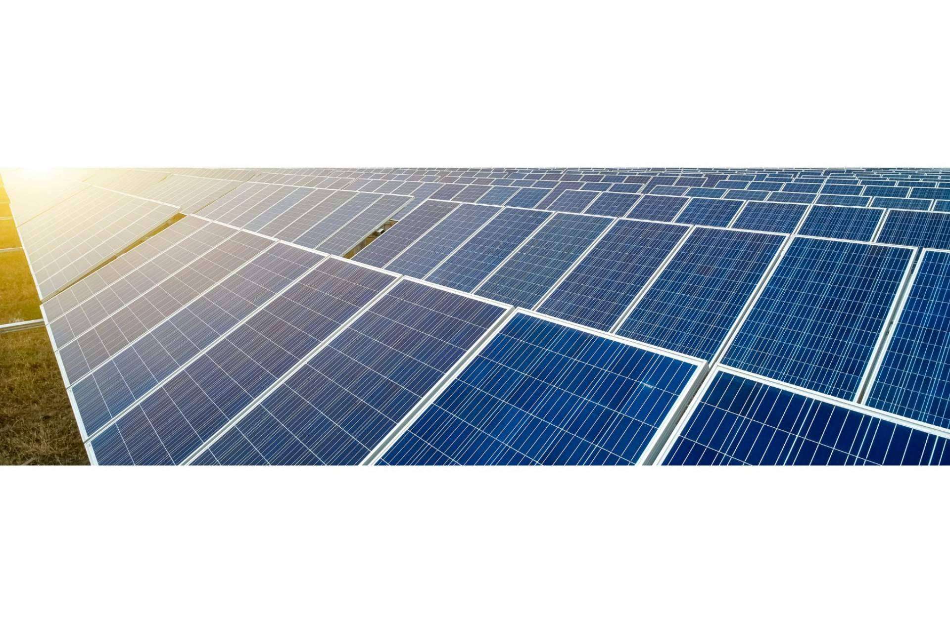 Ingeniería MASRED enumera los beneficios de las placas solares