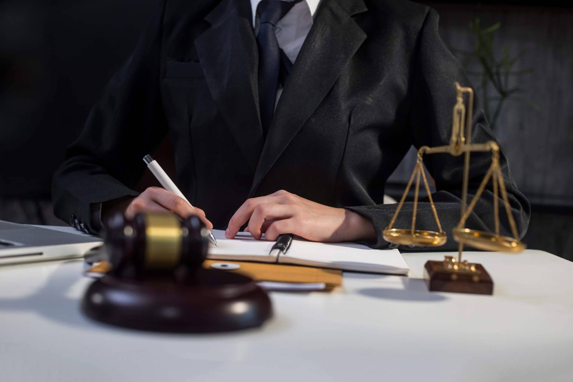 Cancelar deudas mediante la Ley de la Segunda Oportunidad, con el asesoramiento legal de Área Jurídica Global