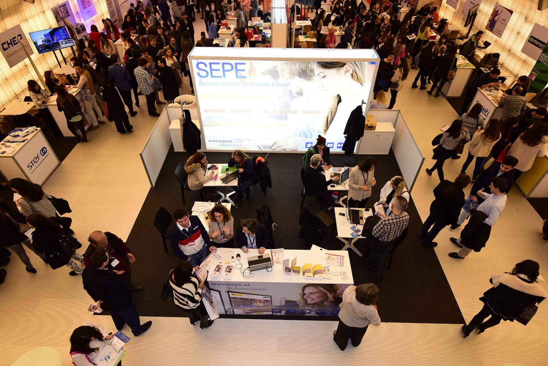 Encontrar trabajo y prácticas en empresas líderes de la mano de JOBMadrid'22,  un evento de referencia
