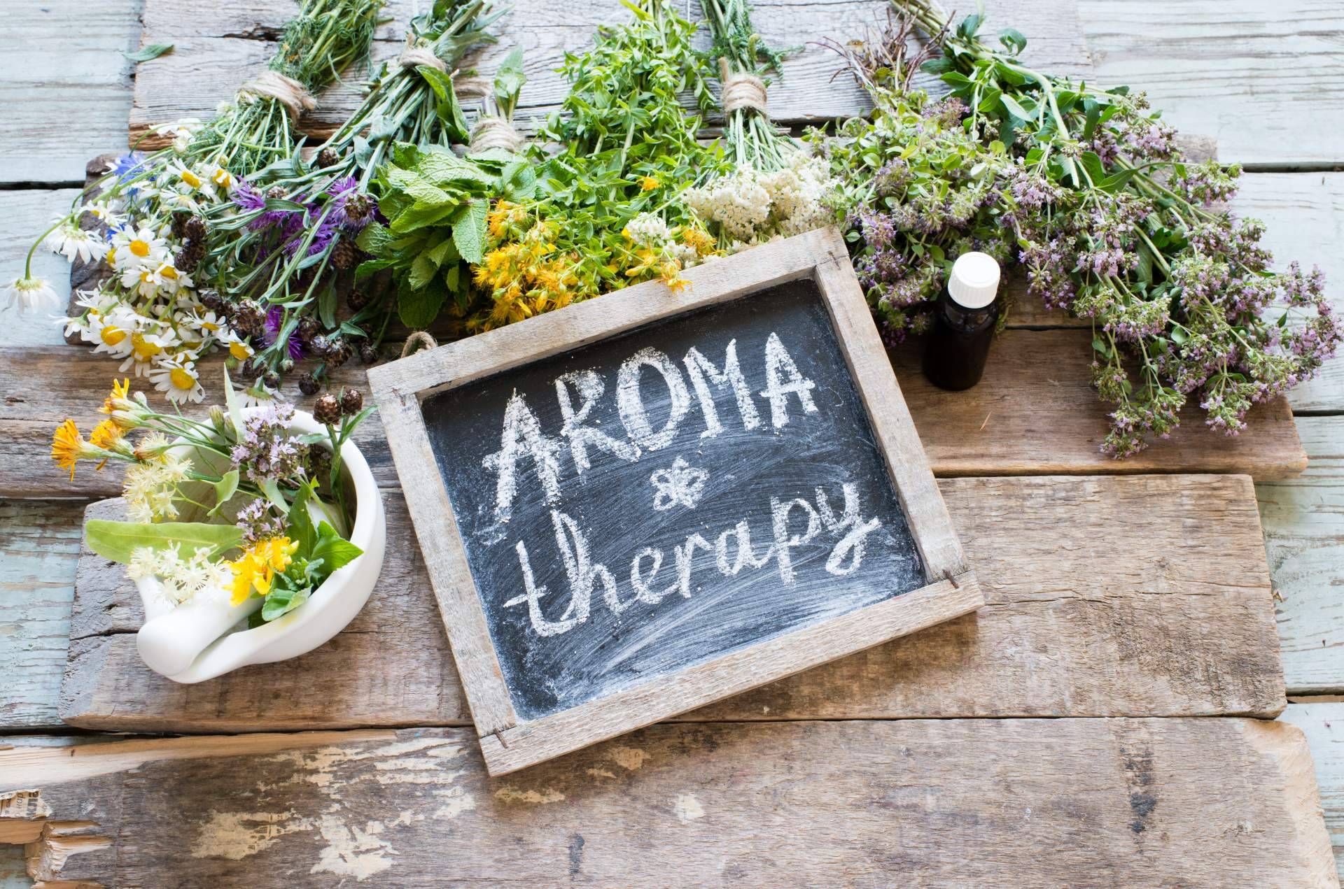 El amplio catálogo de productos de aromaterapia disponible en La Luna de Buda
