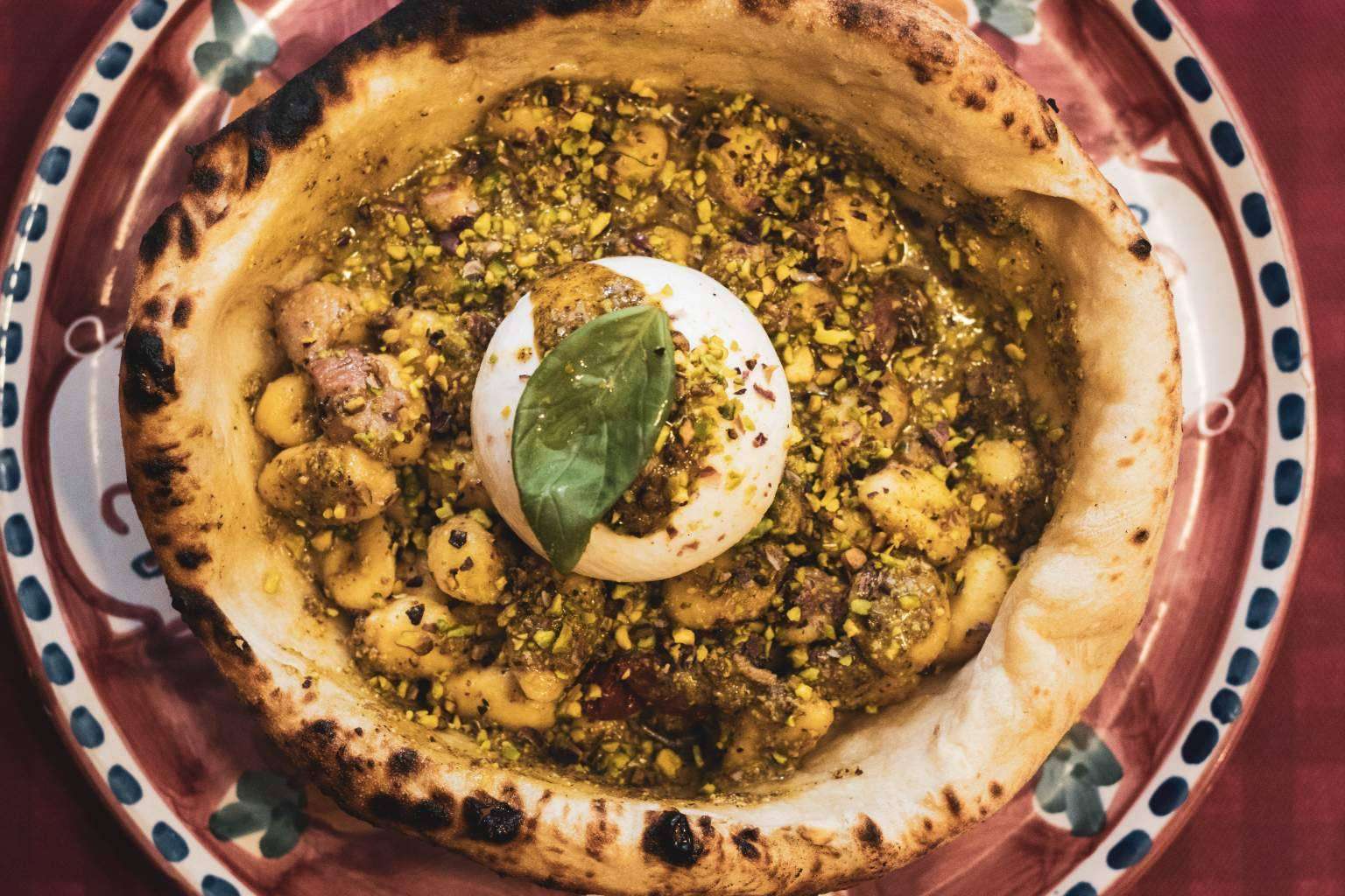 Disfrutar de la gastronomía napolitana en Barcelona con Spaccanapoli