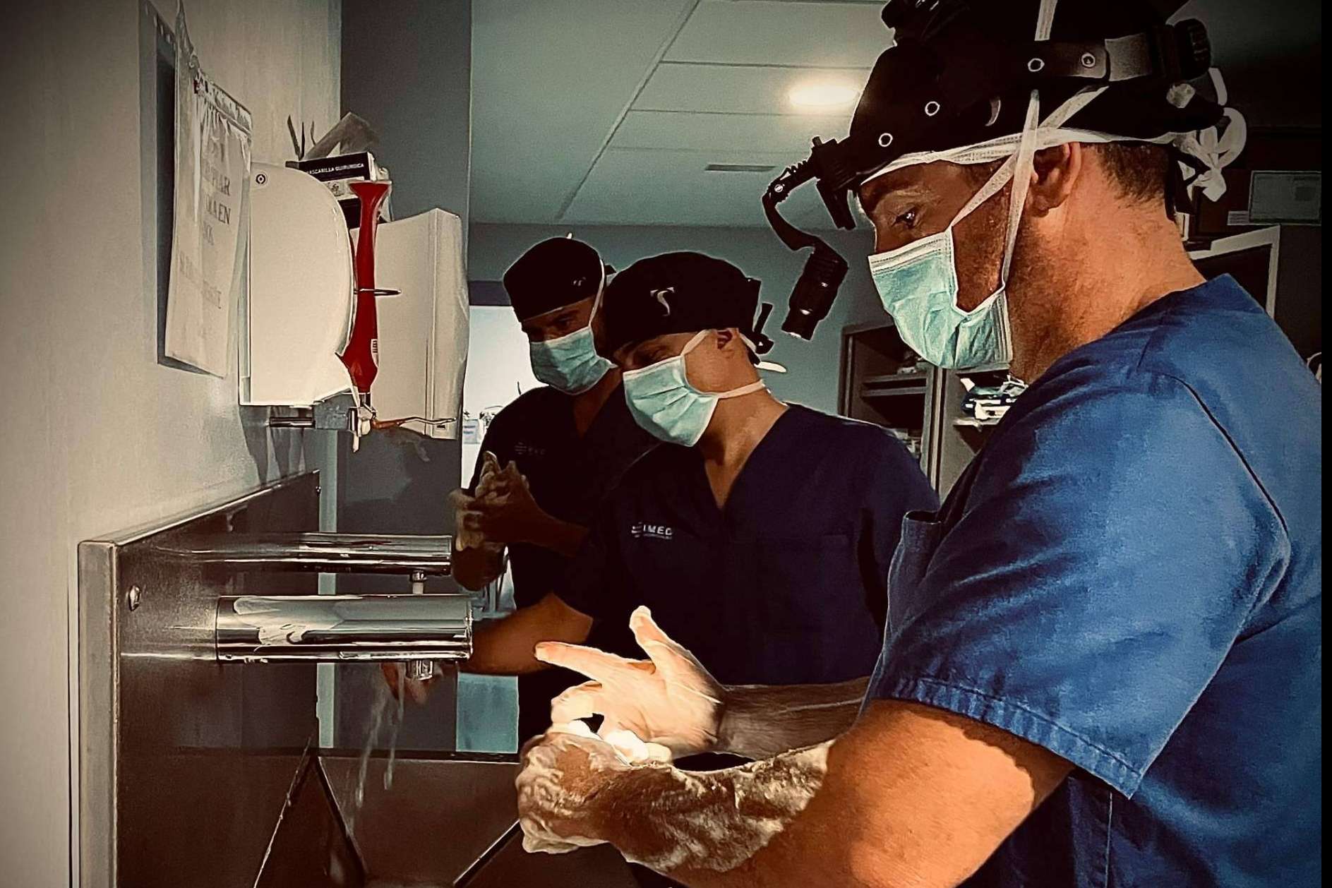 El Dr. Soler lleva a cabo prótesis de rodilla que garantizan una recuperación lo más rápida posible