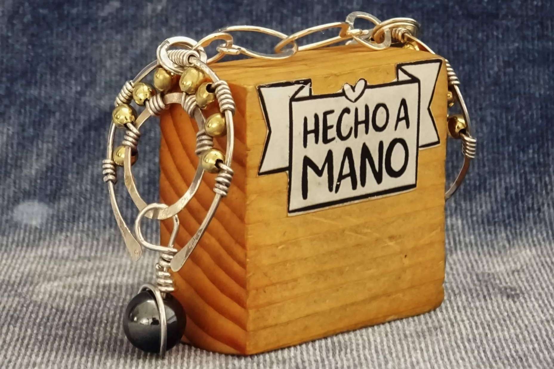 La firma Ecolibrí ofrece joyas artesanales de plata