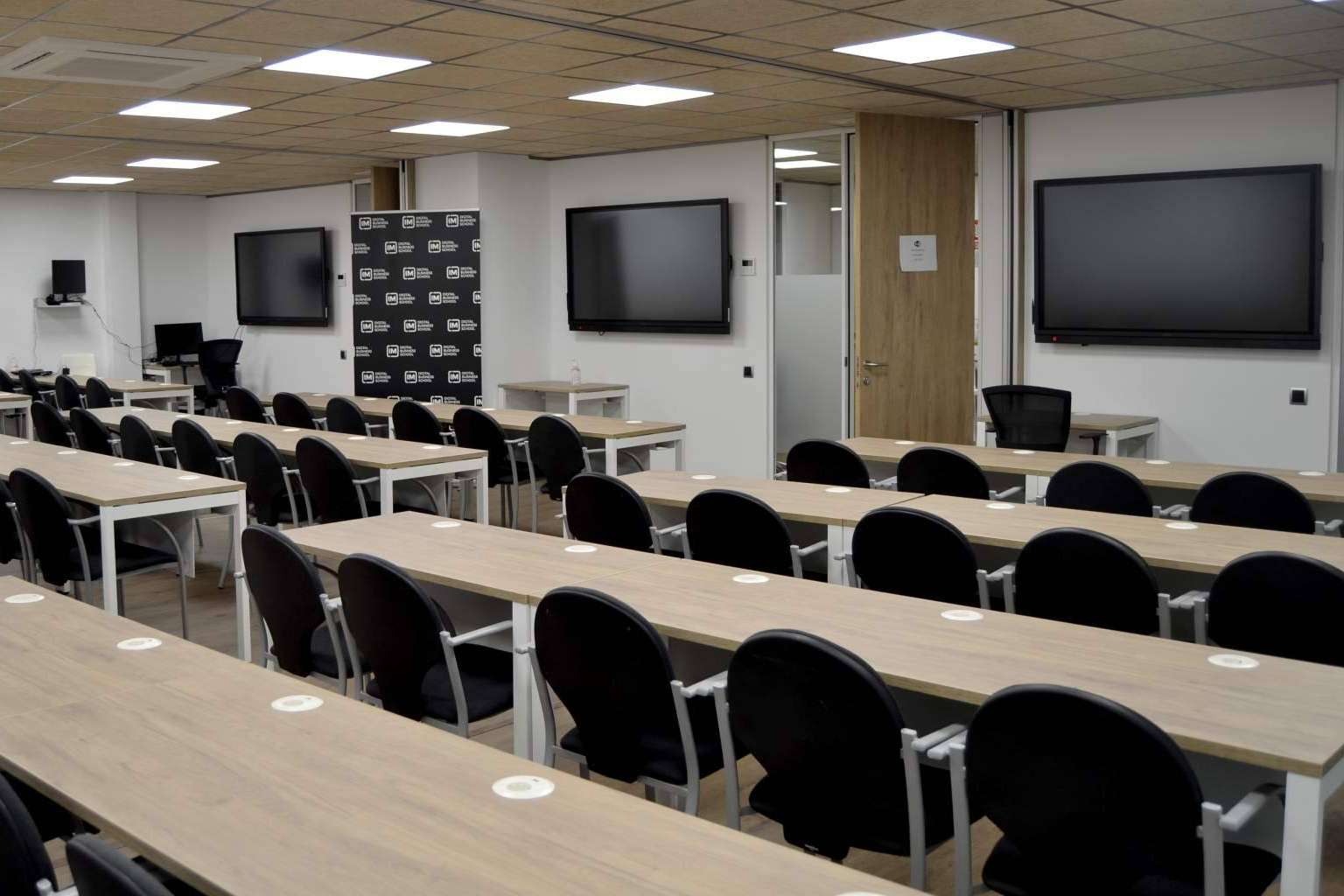 IM Digital Business School es una de las mejores escuelas de negocios digitales