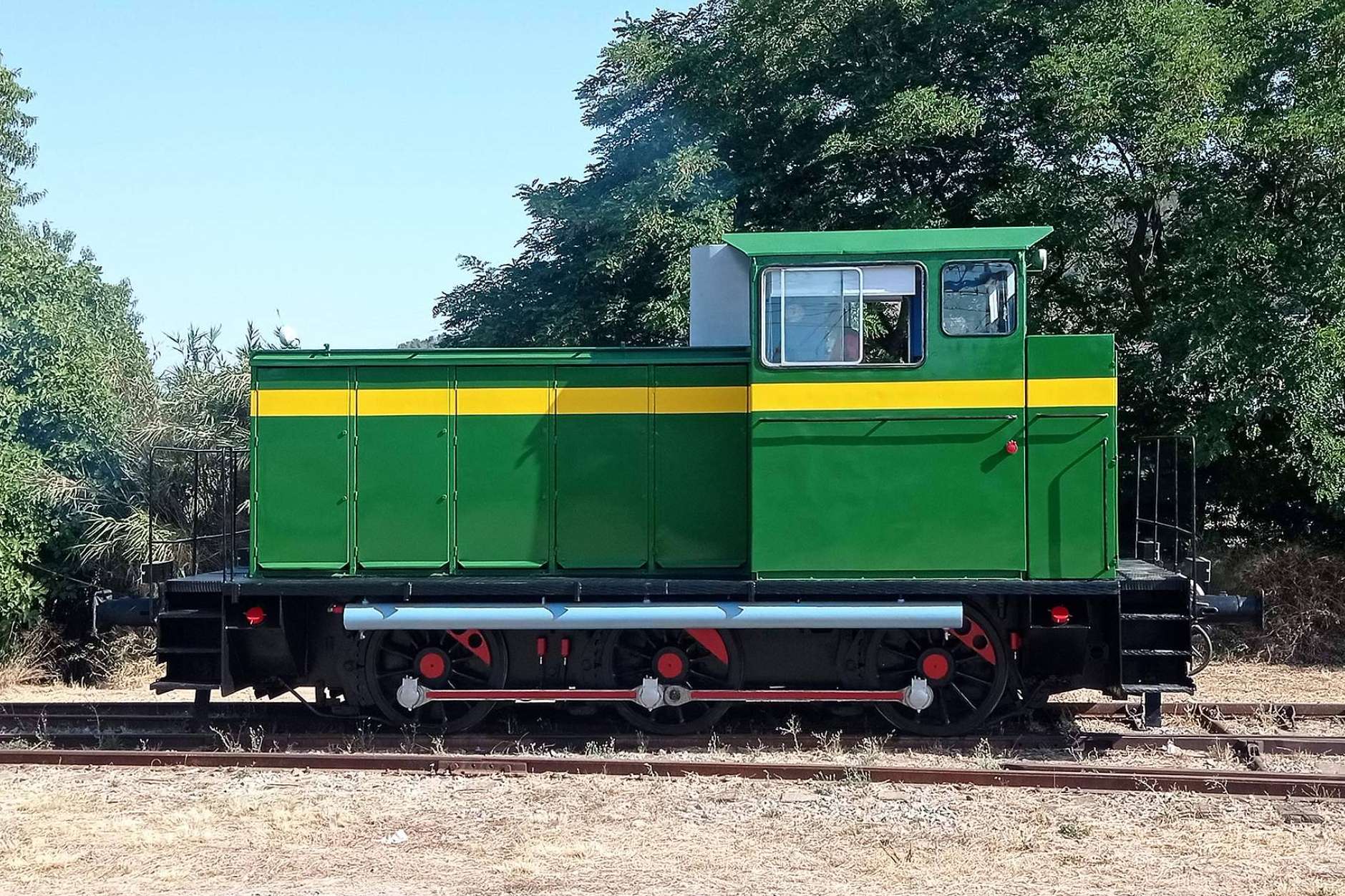 La Fundación del Patrimonio Ferroviario restaura una histórica locomotora de RENFE
