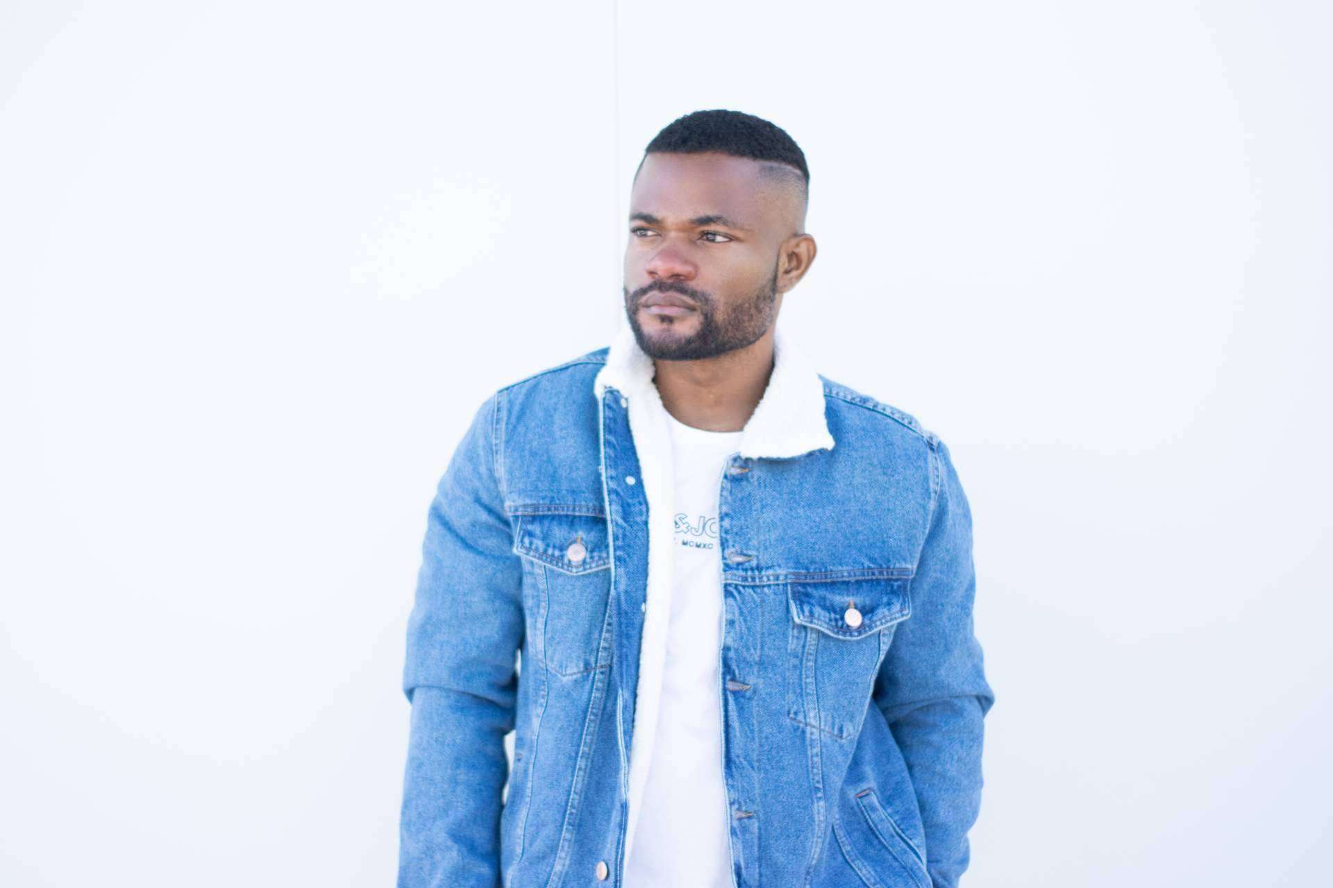 El joven productor Ayomo vuelve a la música con su nuevo single Afrotrap
