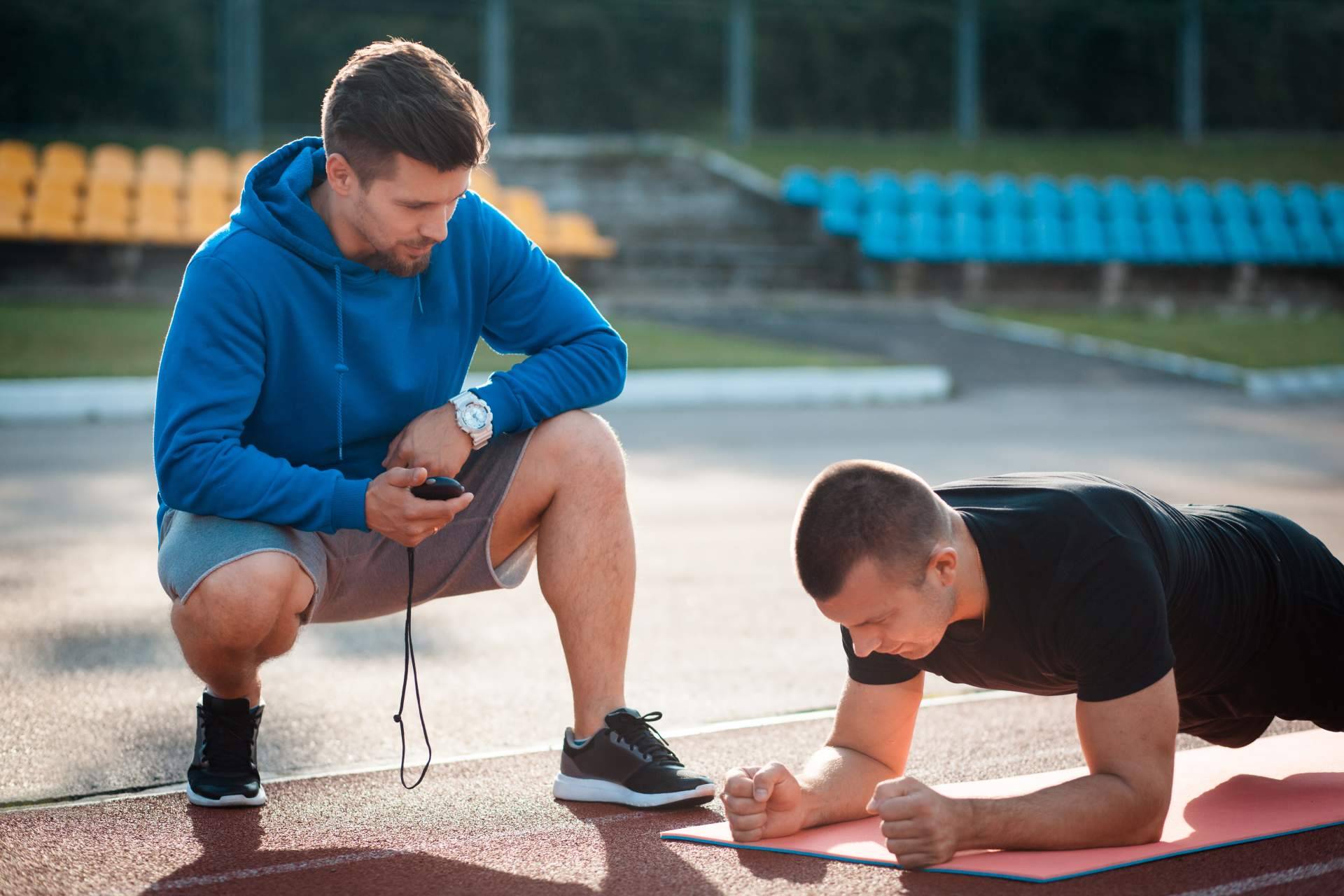 Estudios para ser entrenador personal, por CursosyPostgrados.com