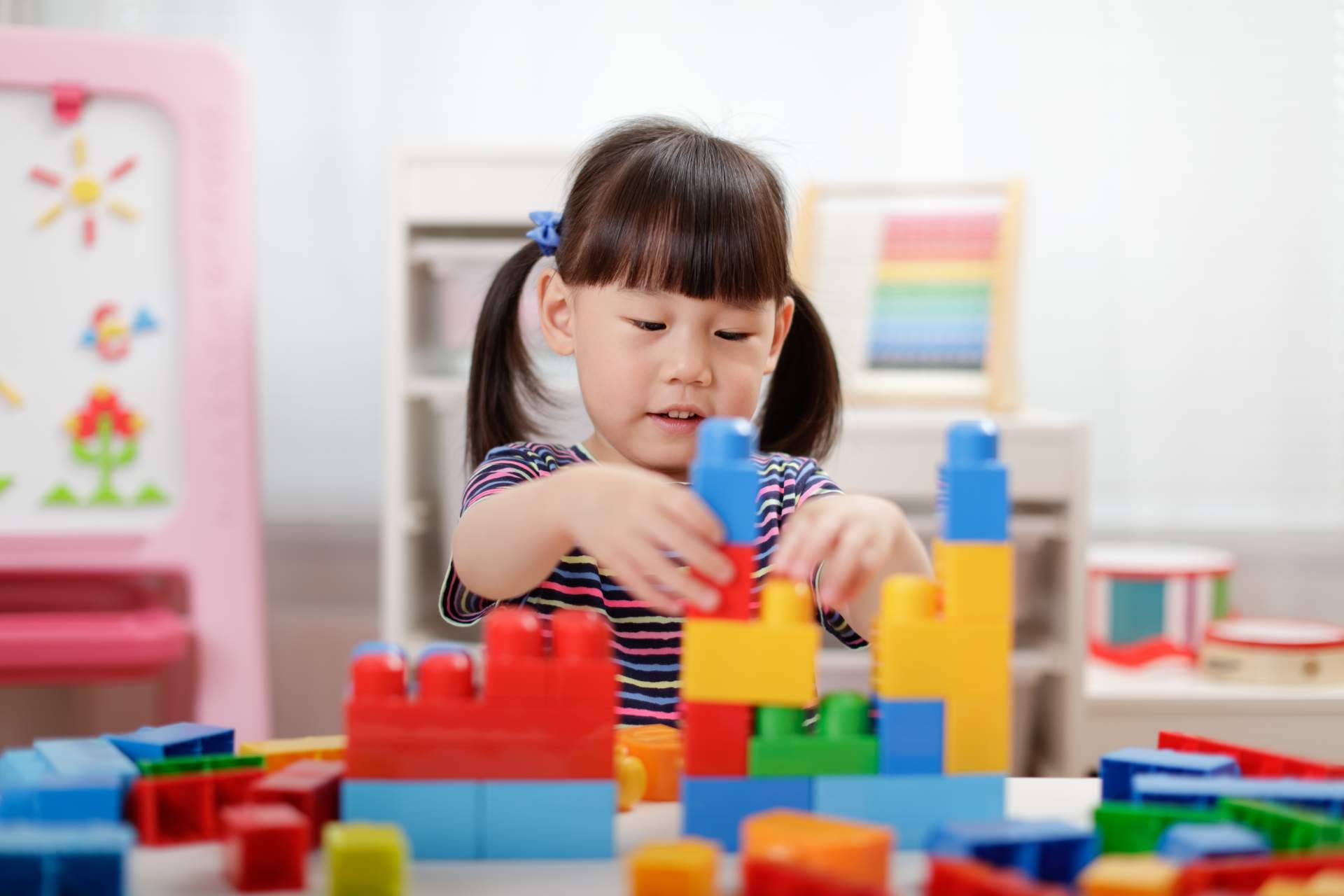 LEGOs y Reborn son los juguetes más buscados estas Navidades, según el estudio elaborado por Estudio34