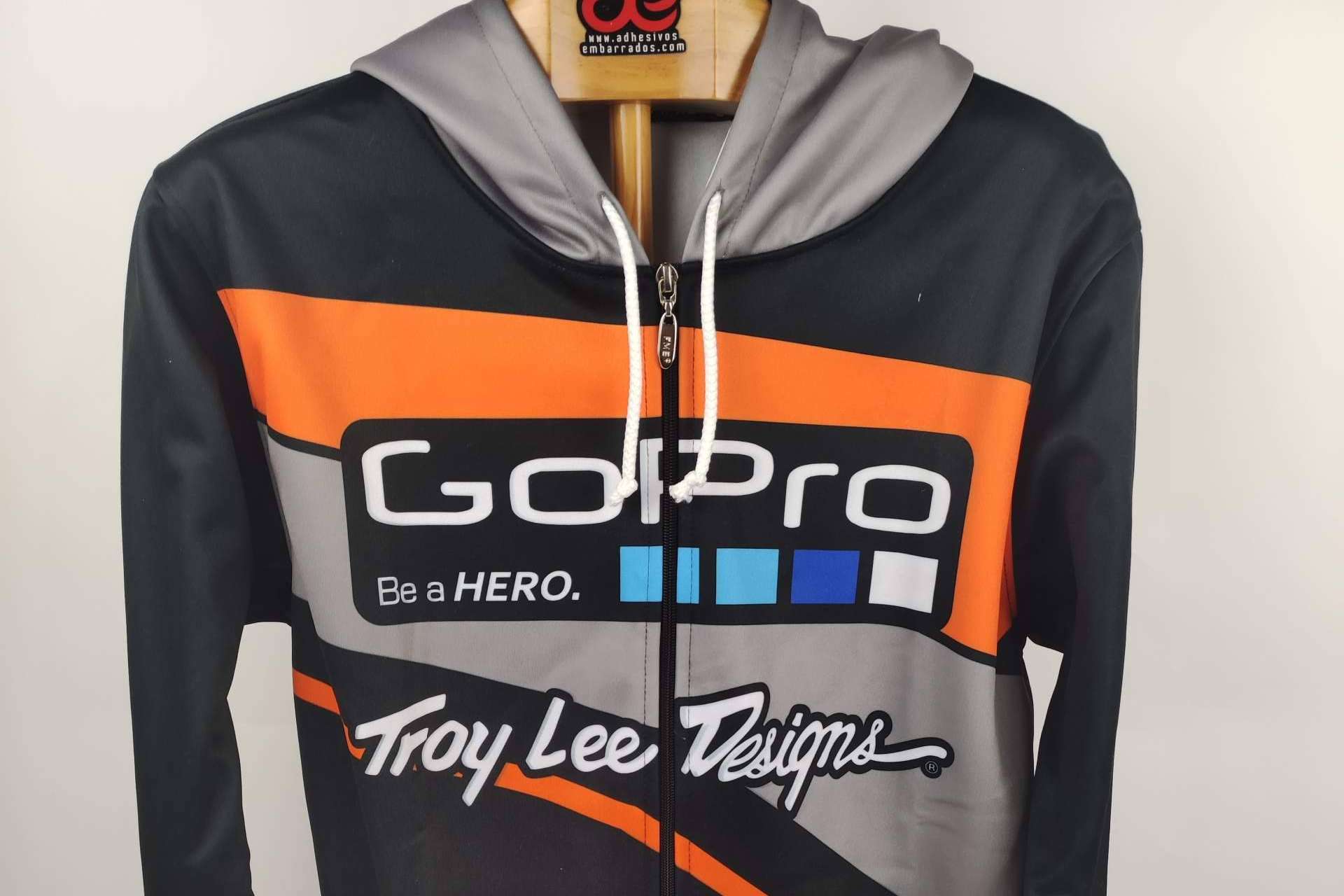 Adquirir ropa personalizada para off road en ADHESIVOSEMBARRADOS