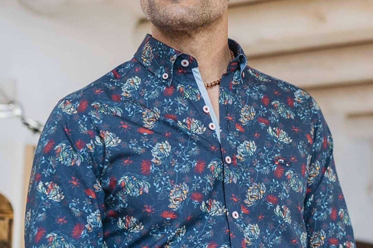 Camisas estampadas de hombre para lucir esta temporada
