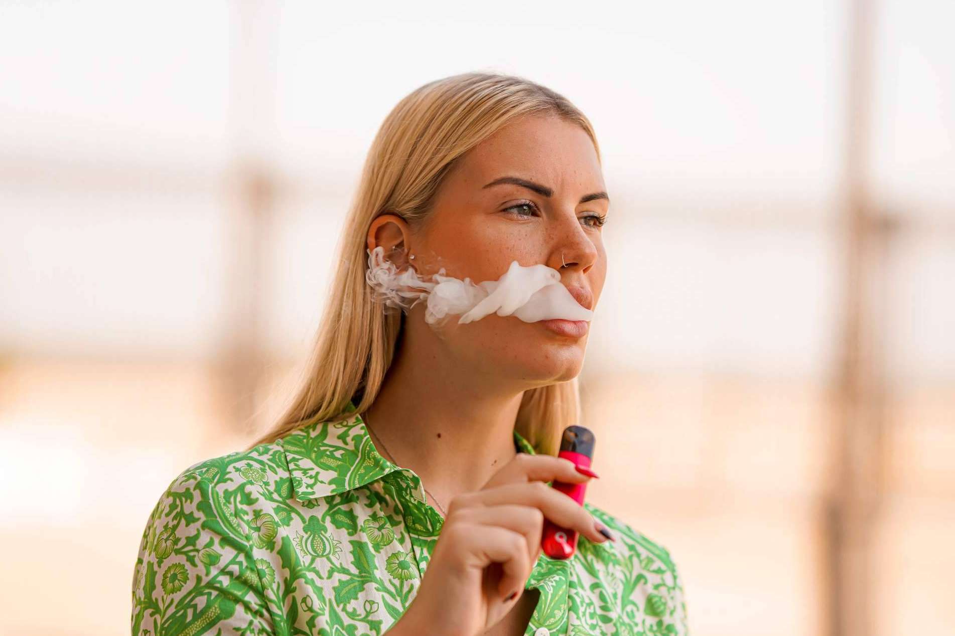 Cigarrillos electrónicos recargables, una de las opciones más baratas y ecológicas de Ammo Vaper